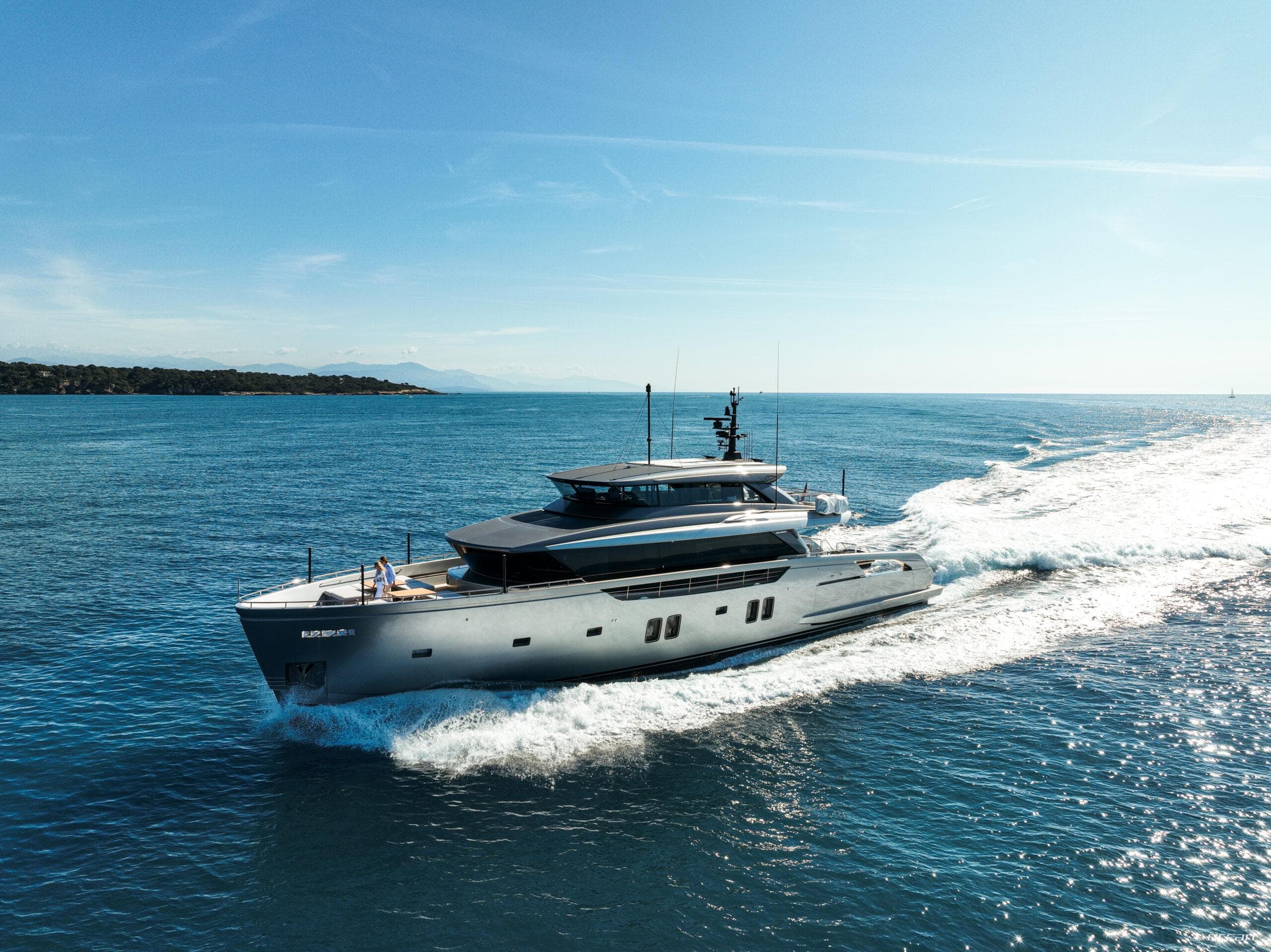 SENSA - ext running | Drivas Yachts