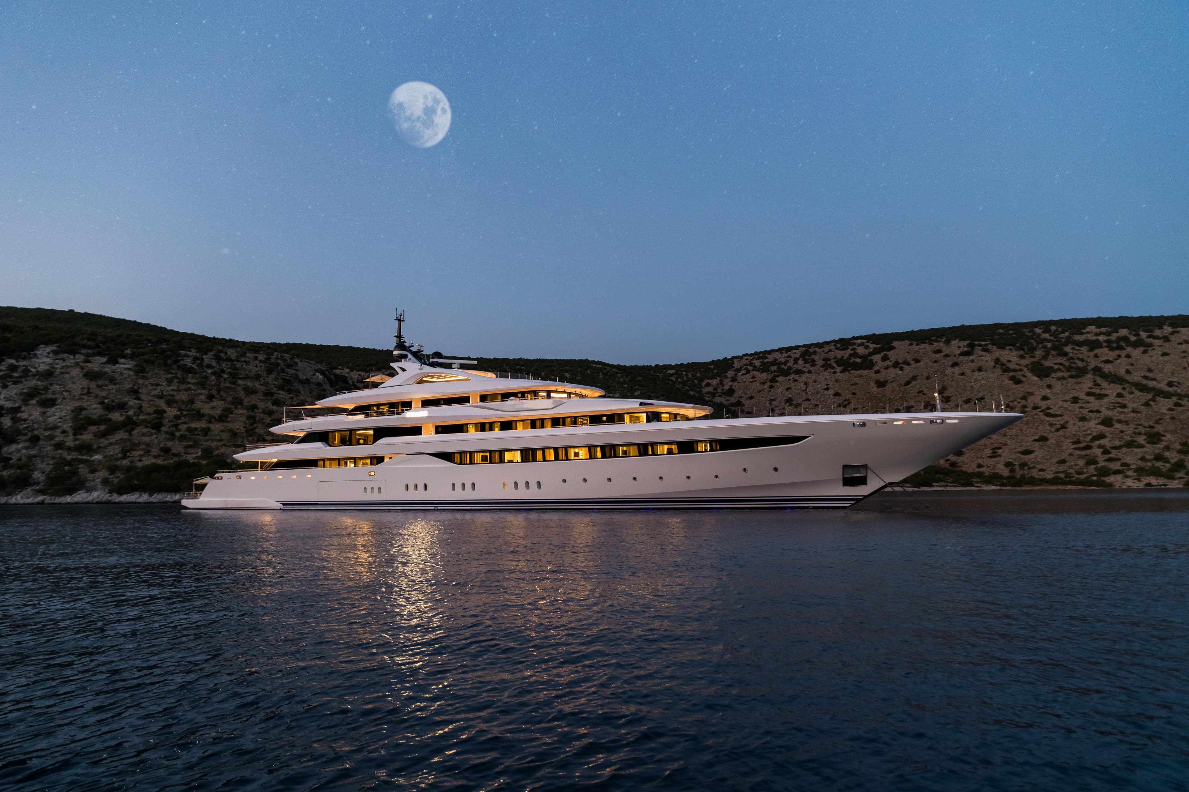 O'PARI - ext | Drivas Yachts