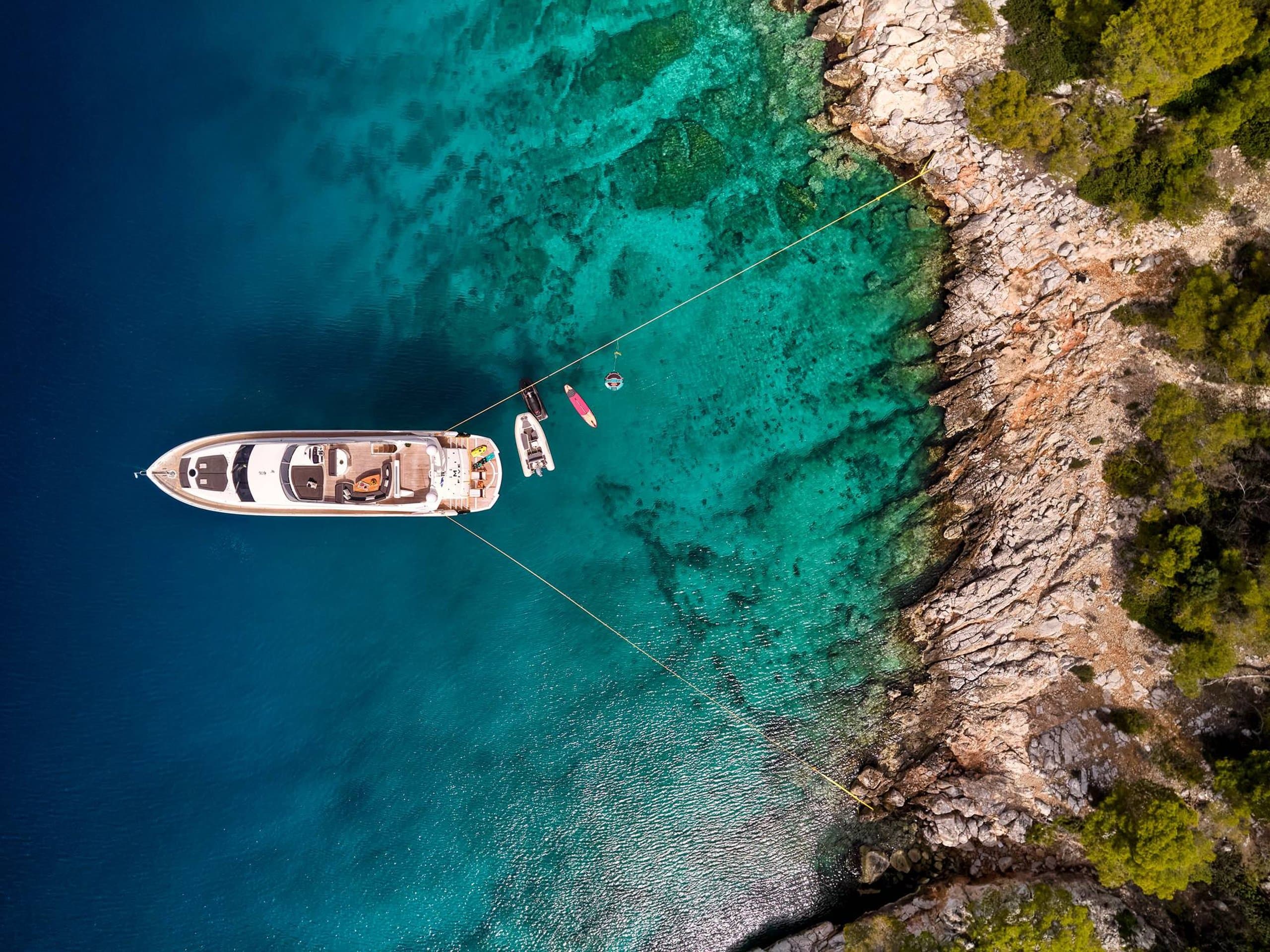 M FIVE | Drivas Yachts