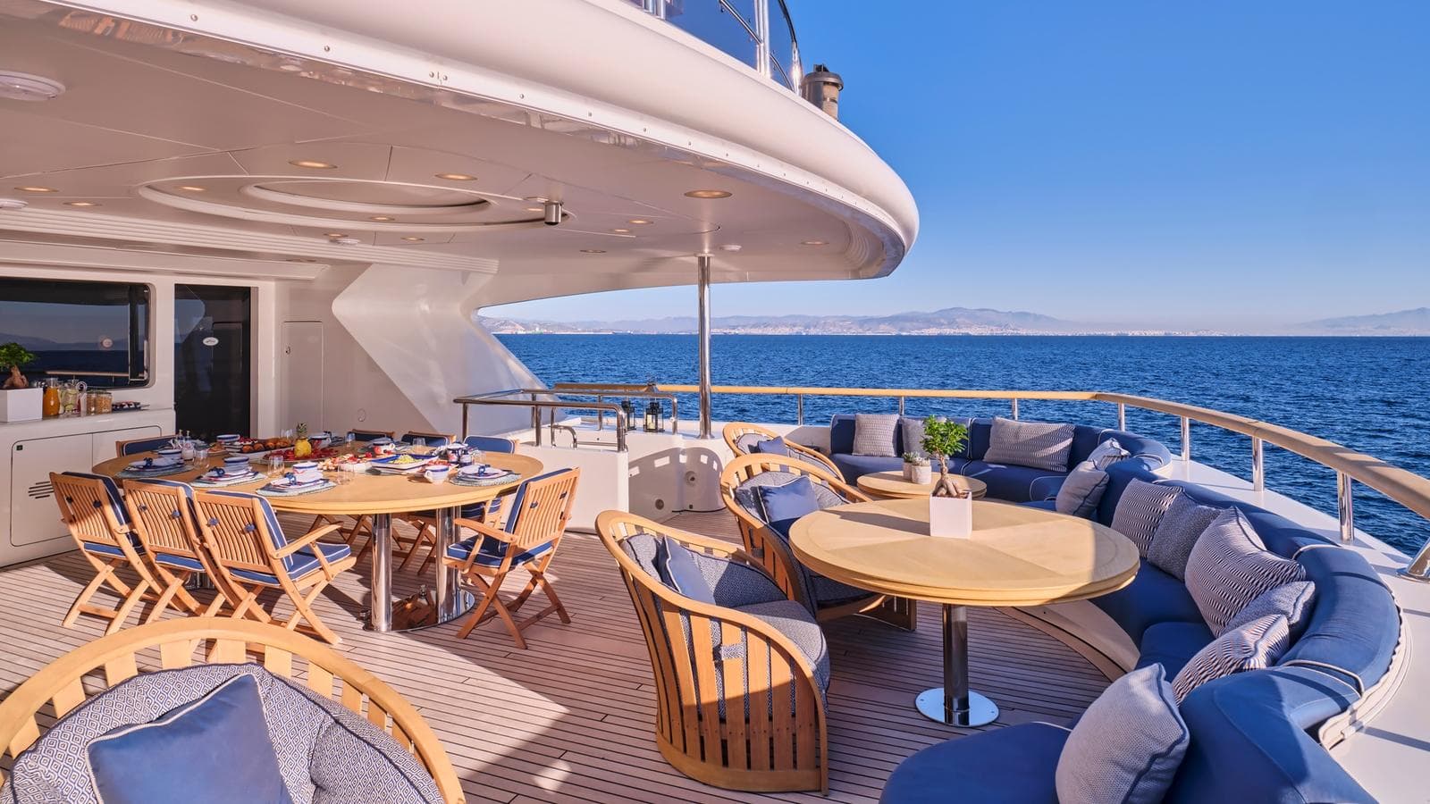 JO I - deck aft | Drivas Yachts