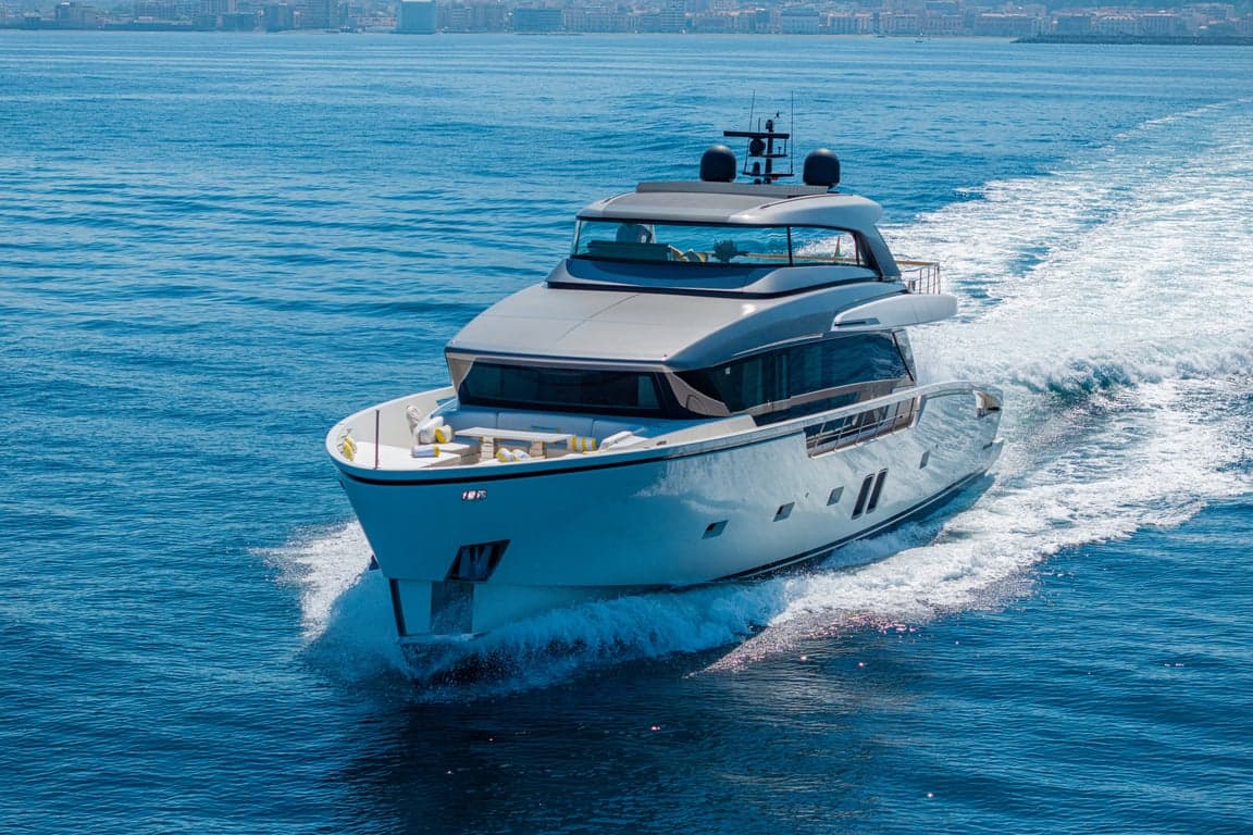 DANIDA' - ext running | Drivas Yachts