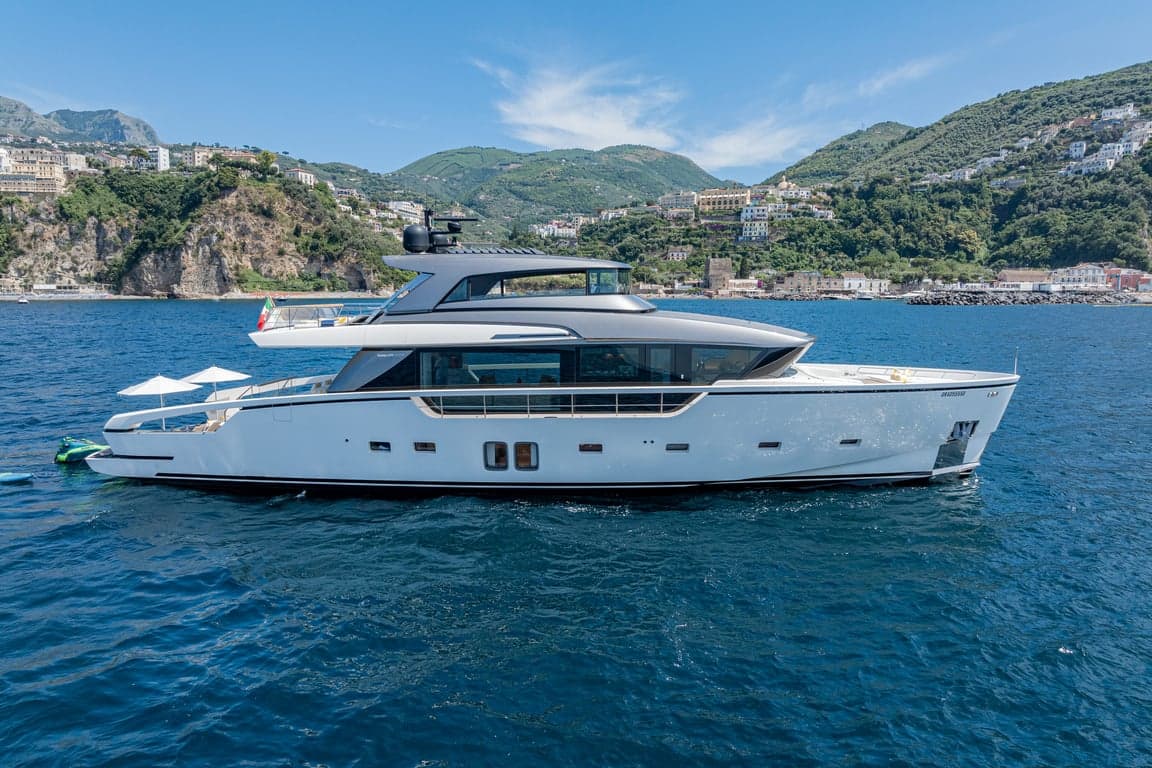 Motor yacht DANIDA' 26.7m by Sanlorenzo