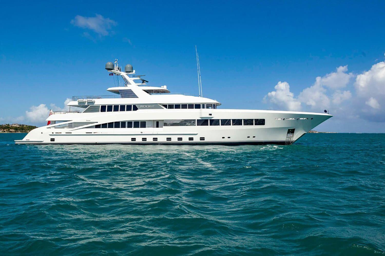 SATORI - ext stbd | Drivas Yachts
