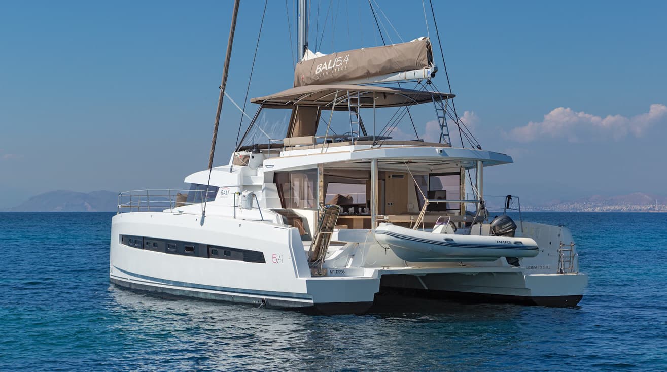 LICENSE TO CHILL - ext stern | Drivas Yachts