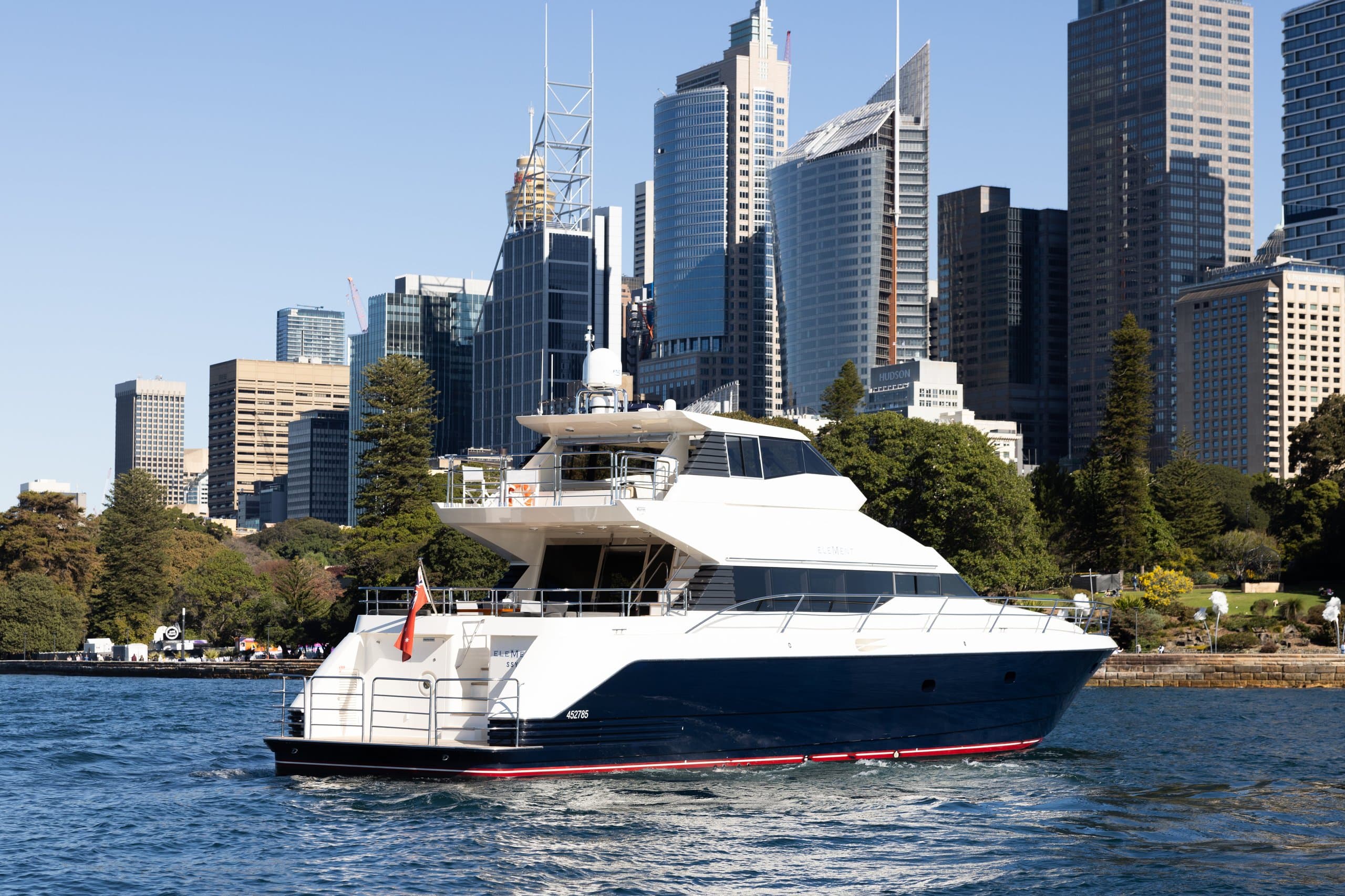 ELEMENT | Drivas Yachts