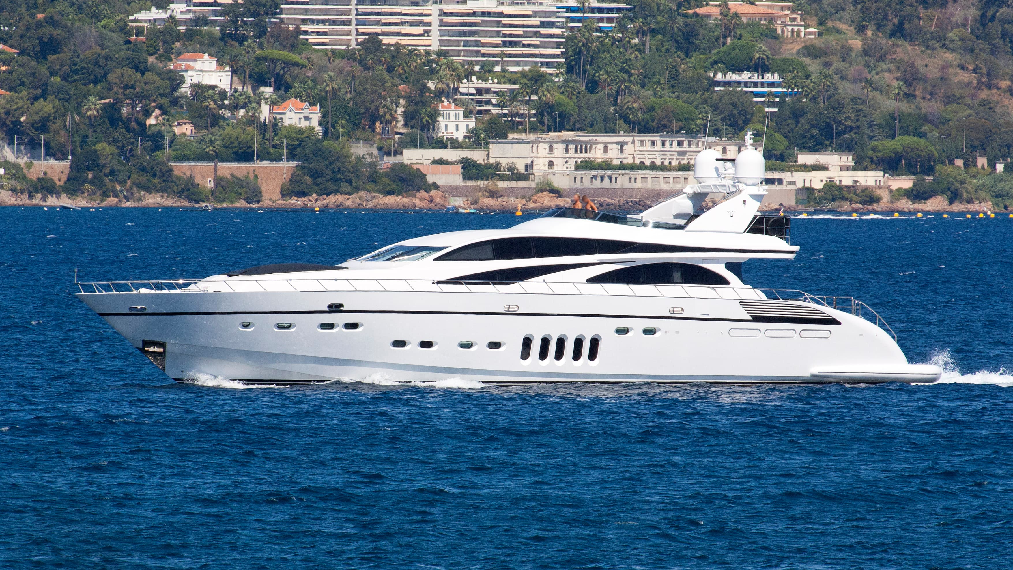 DREAM - ext stbd | Drivas Yachts