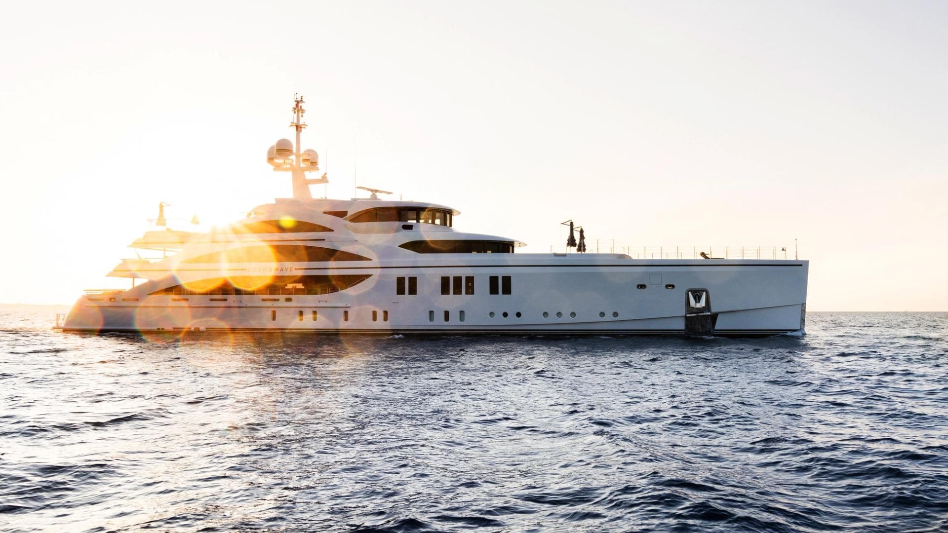 SOUNDWAVE - ext | Drivas Yachts