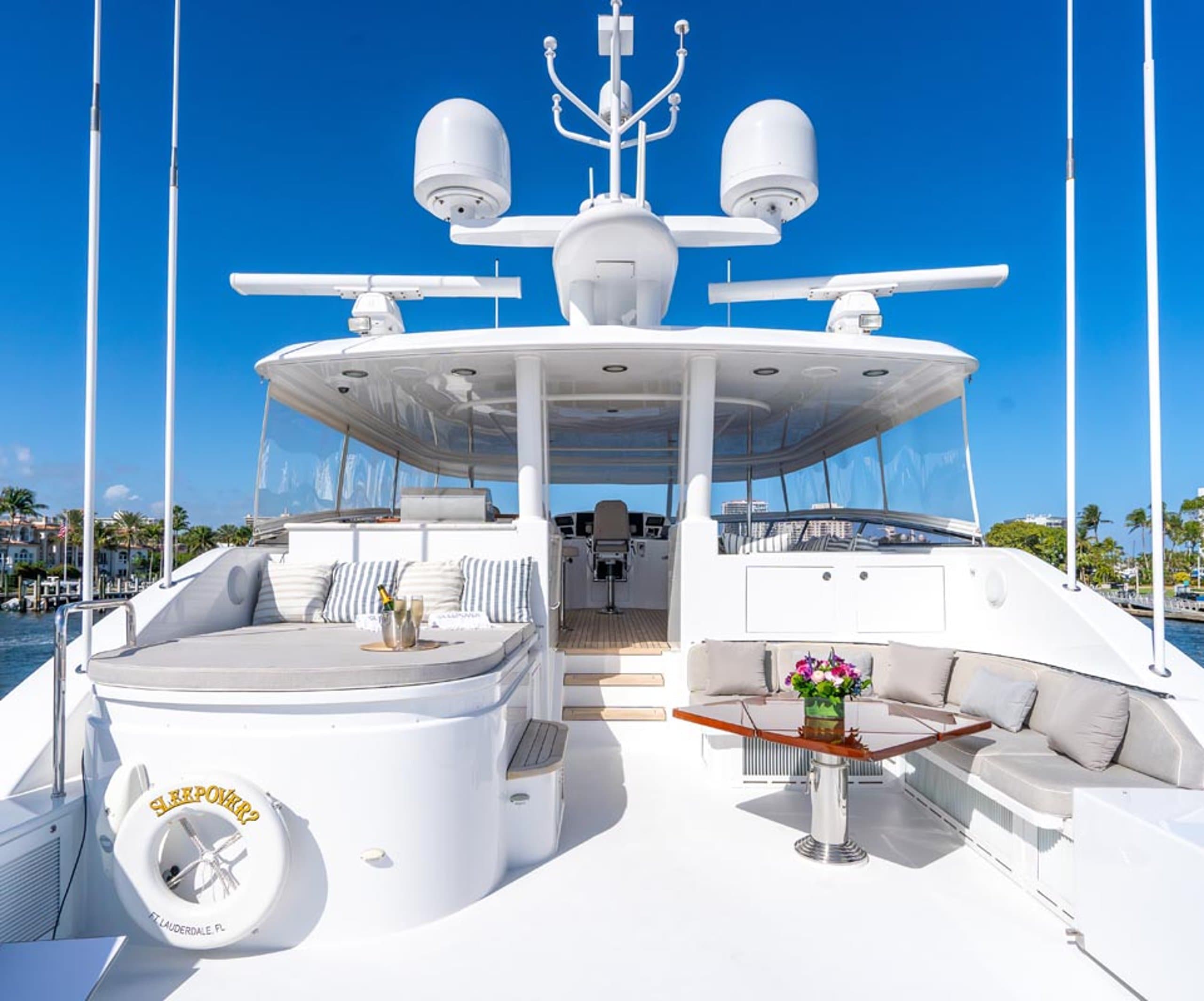 SLEEPOVER | Drivas Yachts