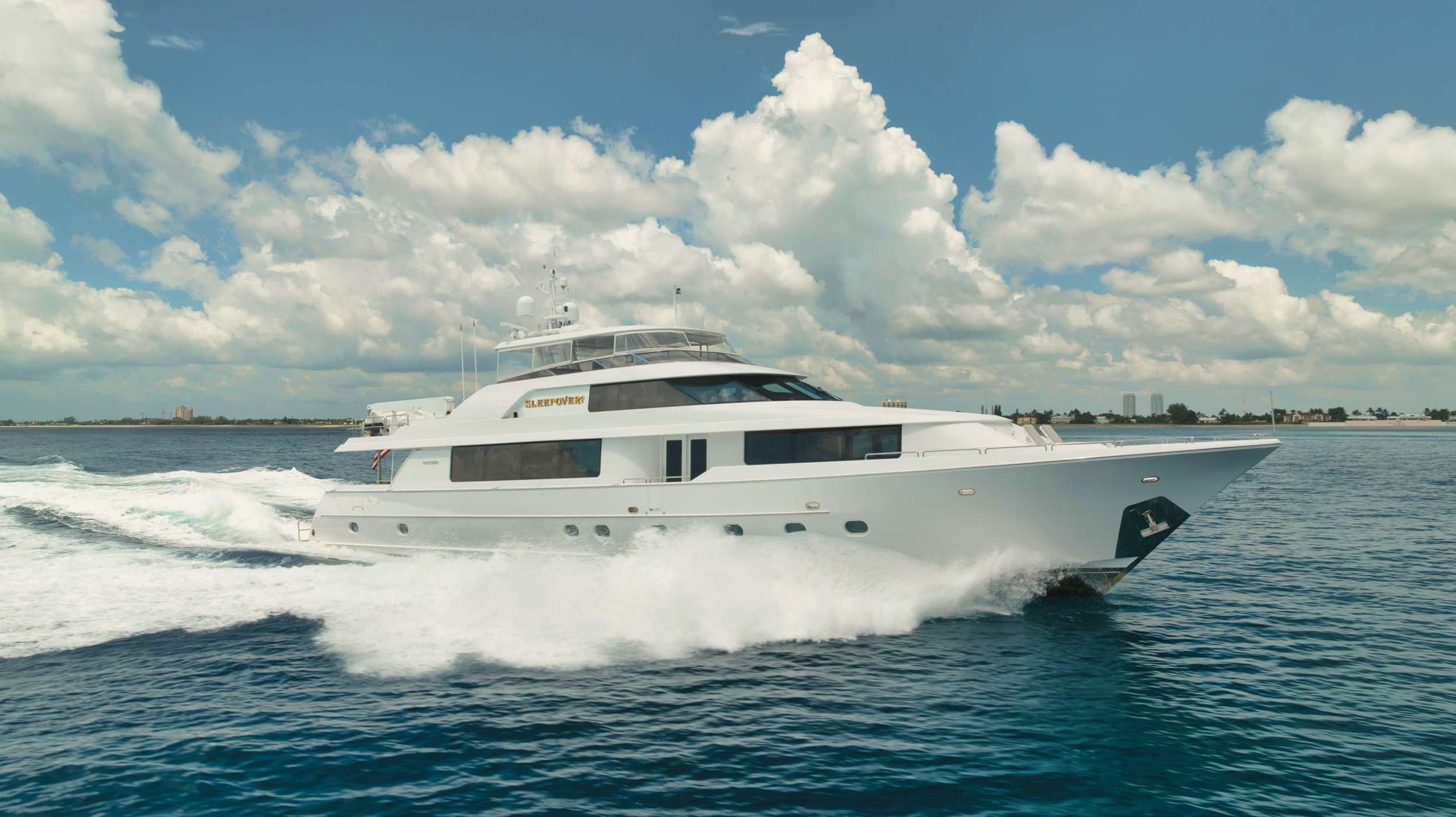 SLEEPOVER | Drivas Yachts