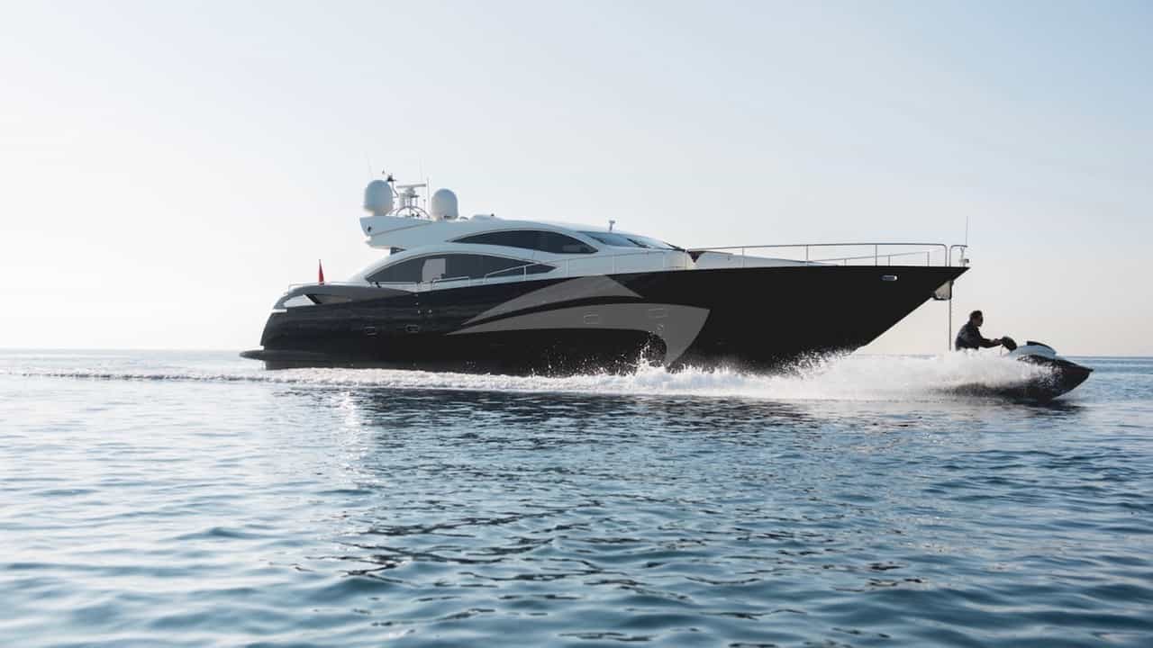 Motor yacht BLADE 6 28m by Sunseeker — photo 7