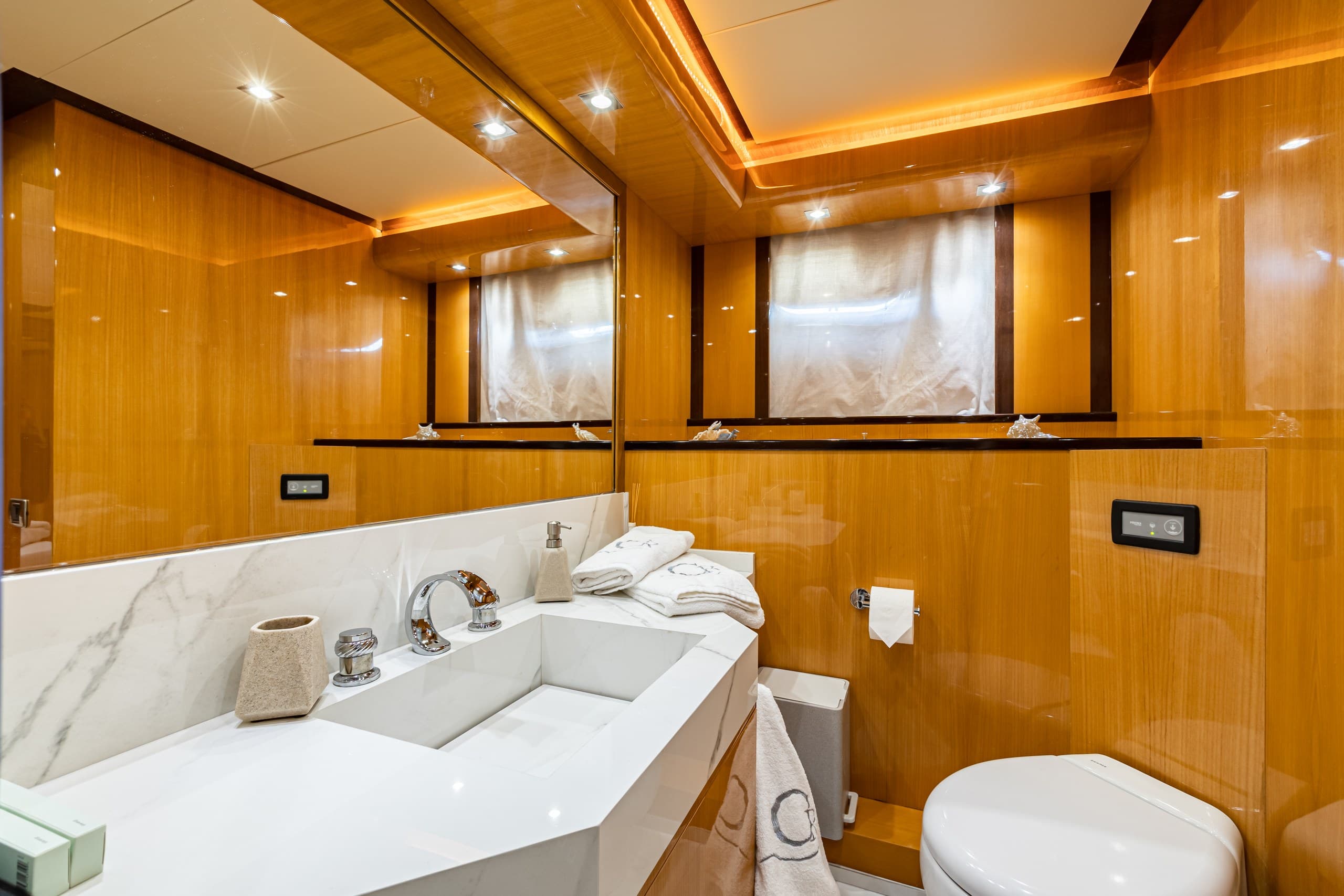 Motor yacht CAN'T REMEMBER 35.6m by Tecnomar — photo 2