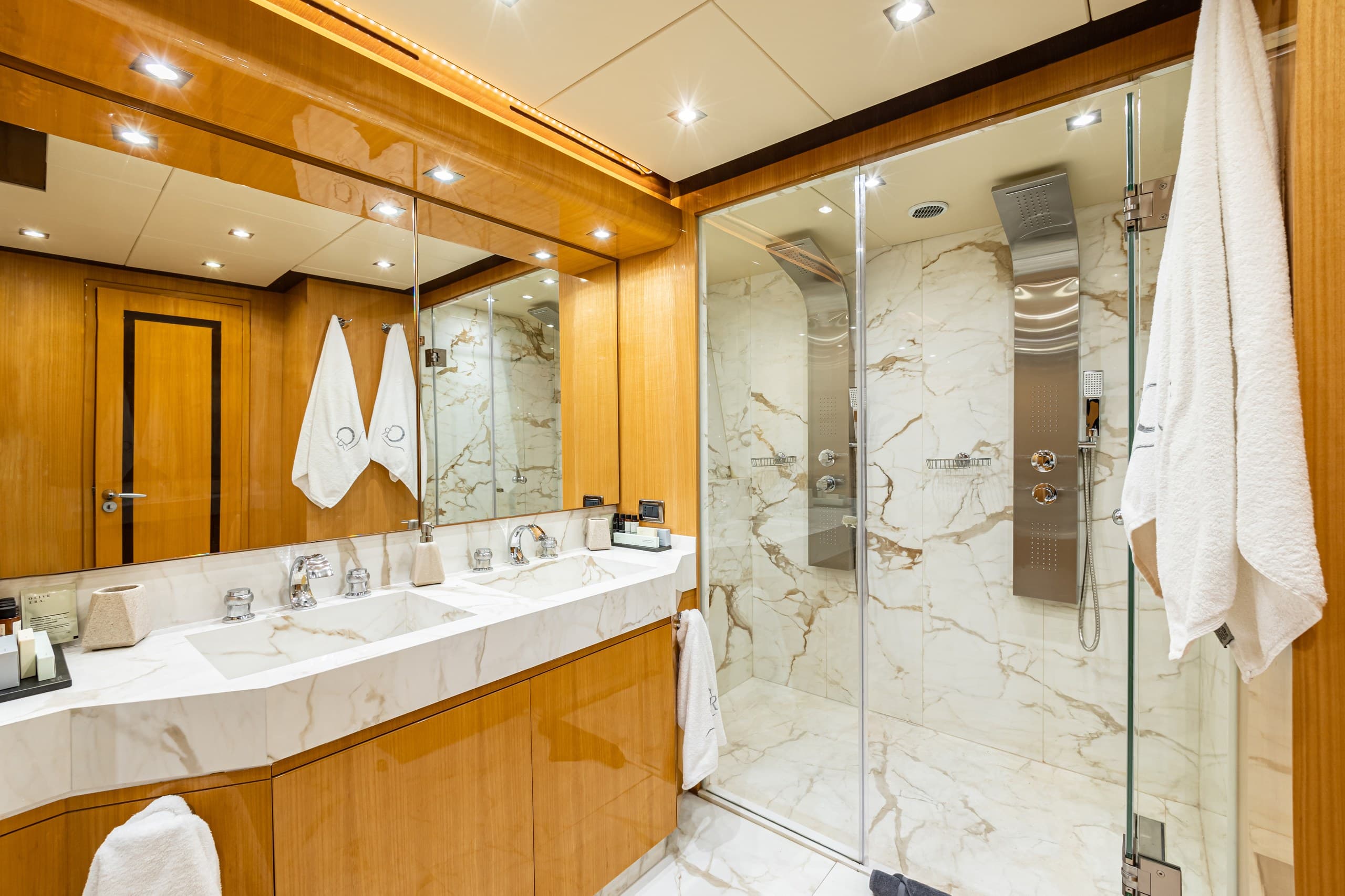 Motor yacht CAN'T REMEMBER 35.6m by Tecnomar — photo 7