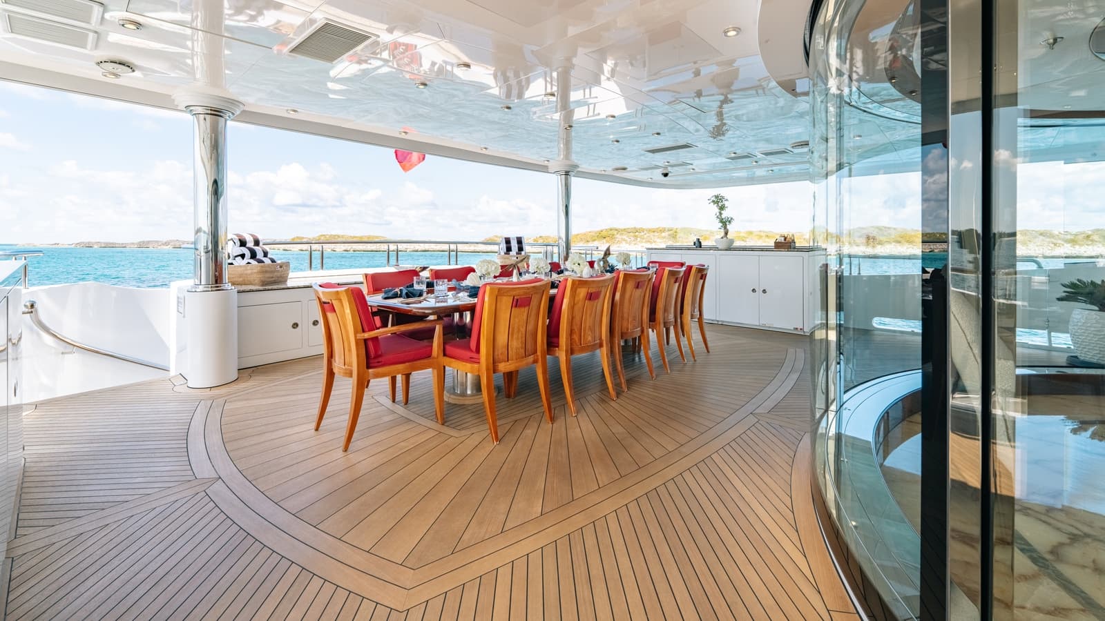 ELIS ET MAR - deck aft | Drivas Yachts