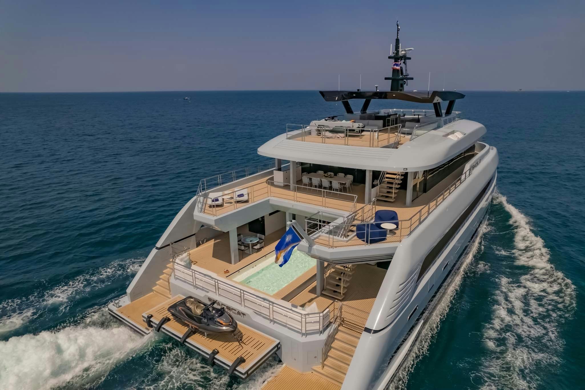 Motor Yacht SPACECAT available for charter