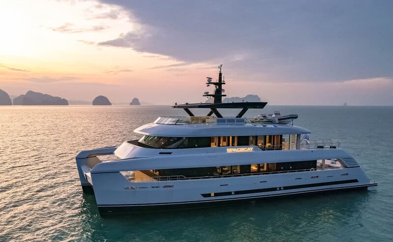 SPACECAT - ext stbd | Drivas Yachts
