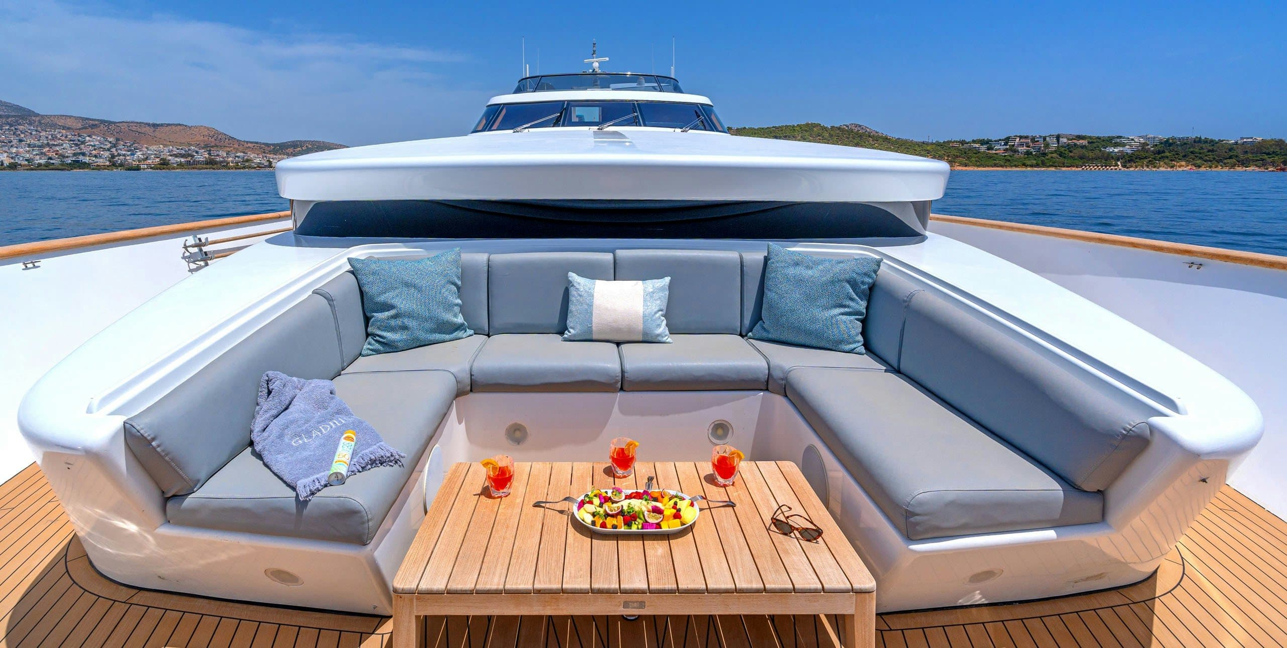 GLADIUS - deck fore | Drivas Yachts