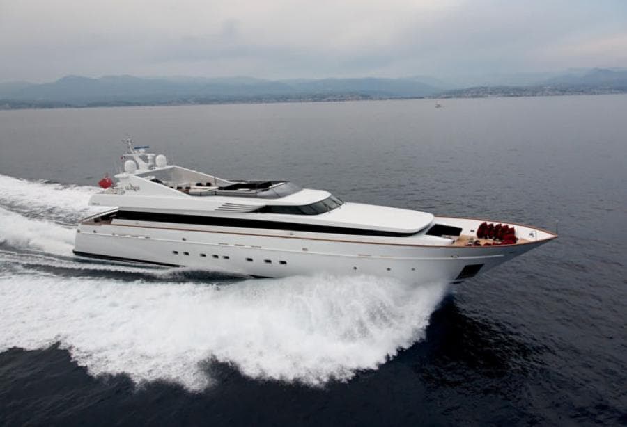 GLADIUS - ext running | Drivas Yachts