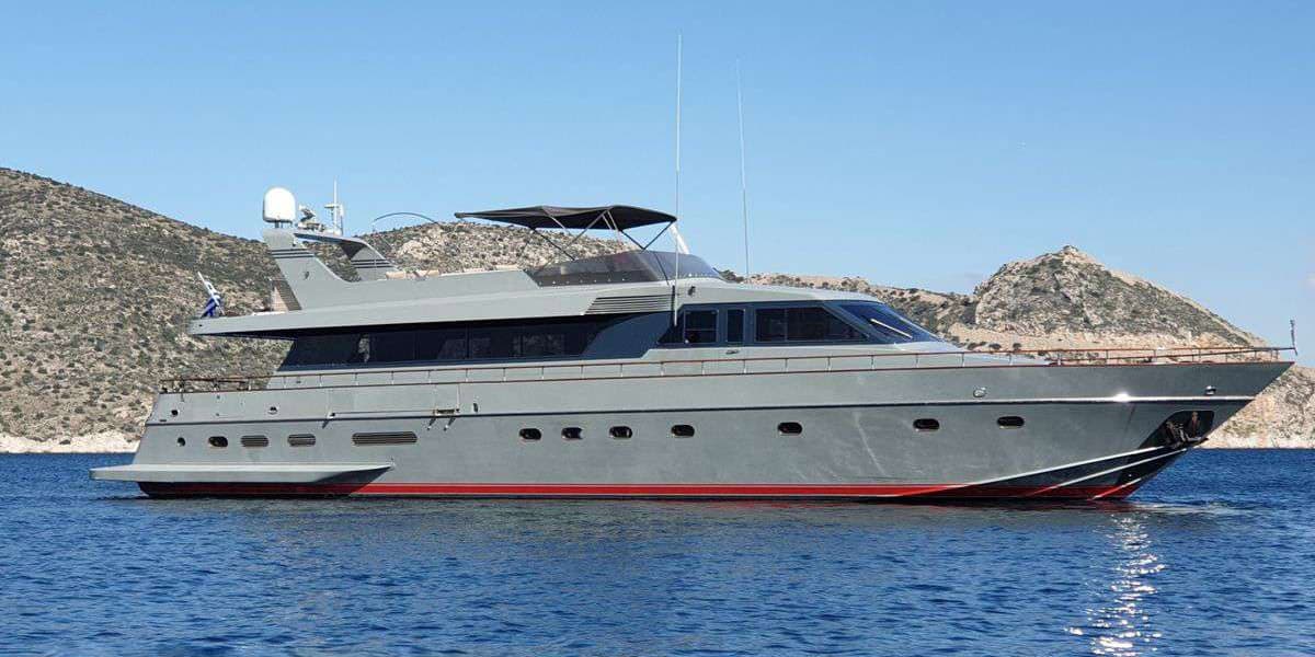Kiss - ext | Drivas Yachts