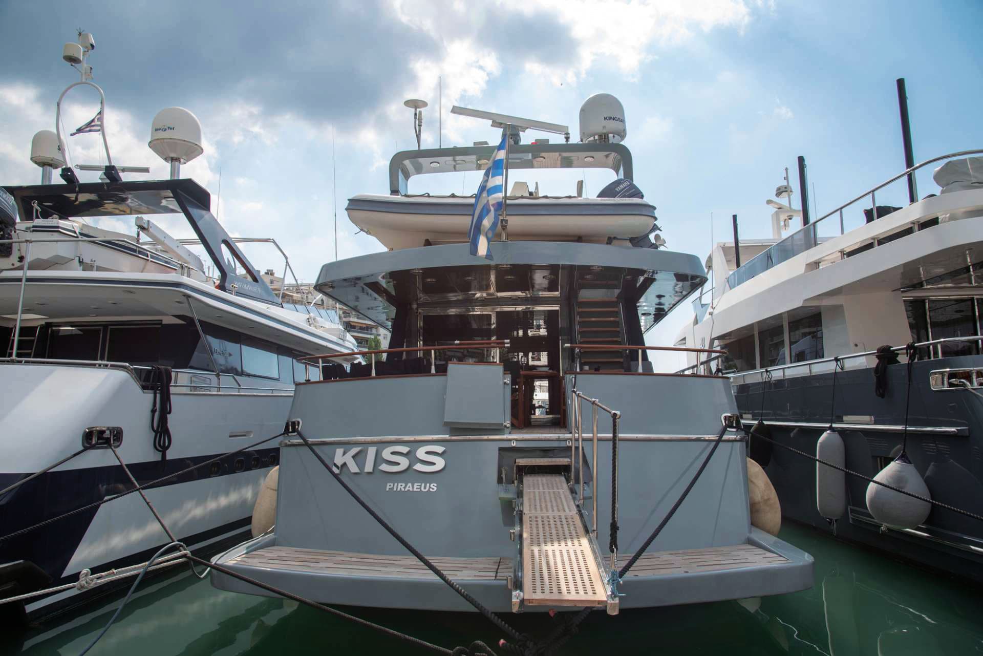 Kiss - ext stern | Drivas Yachts