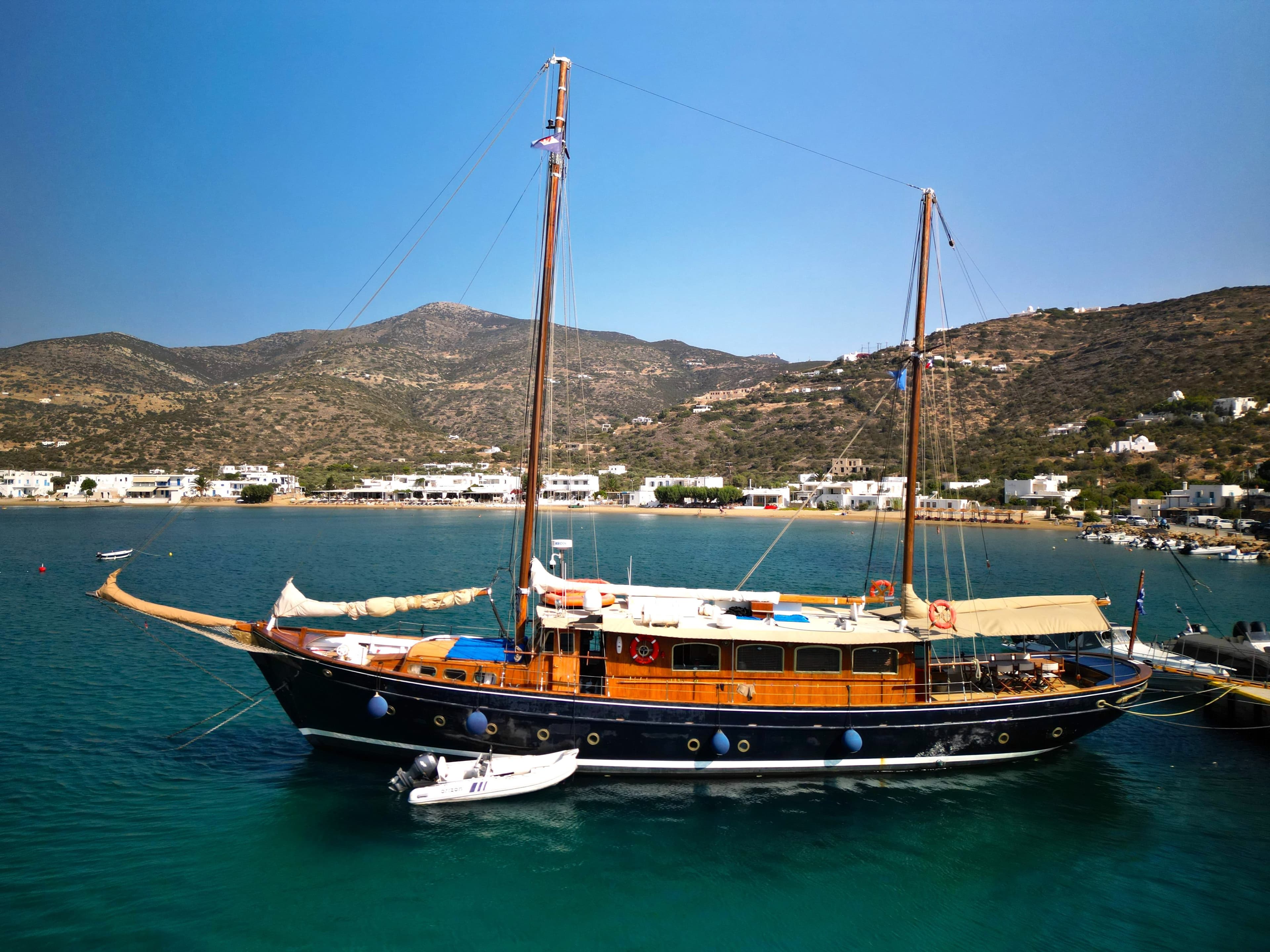 Aphrodite - ext | Drivas Yachts