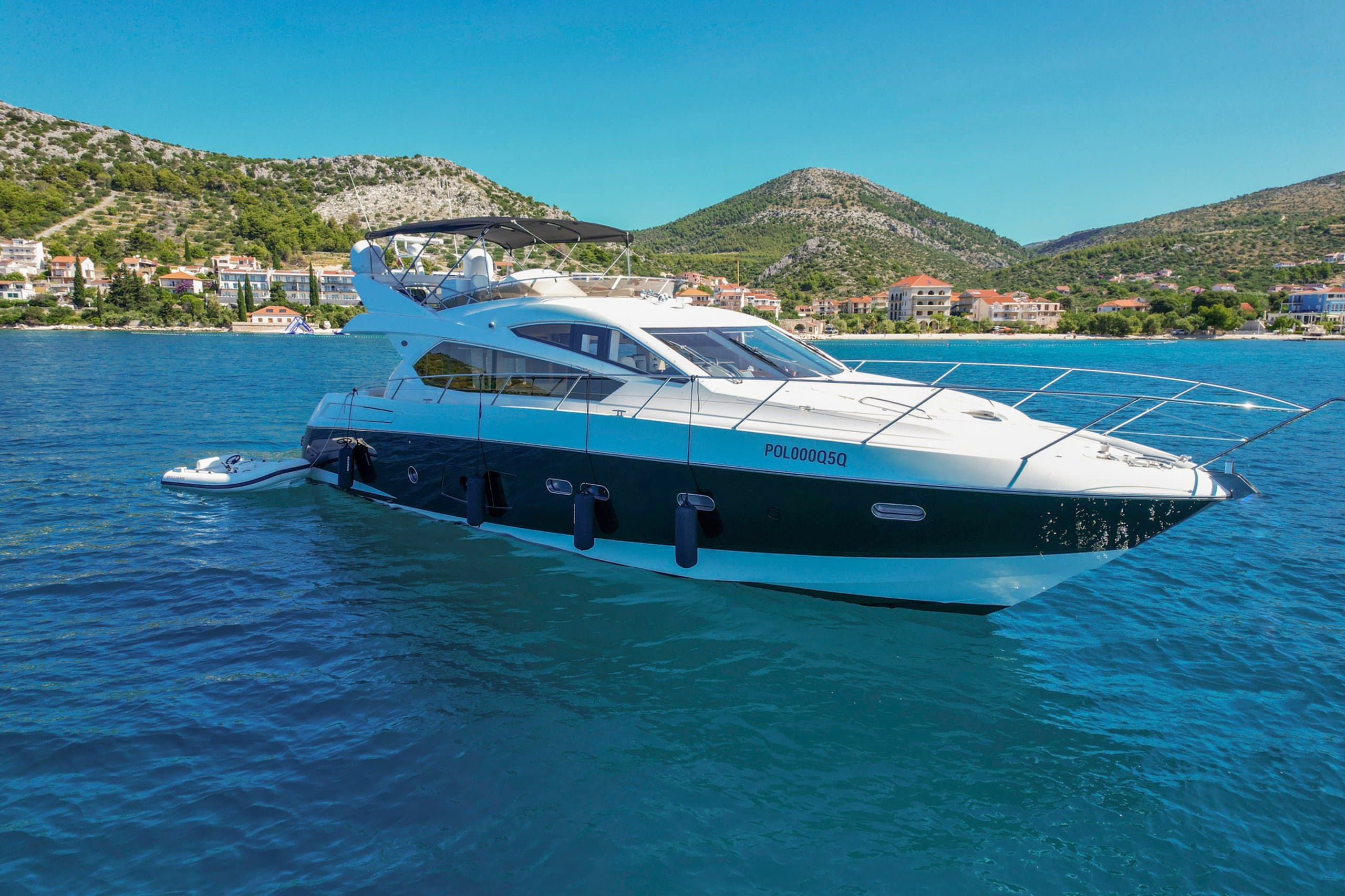 2 DRUNK | Drivas Yachts