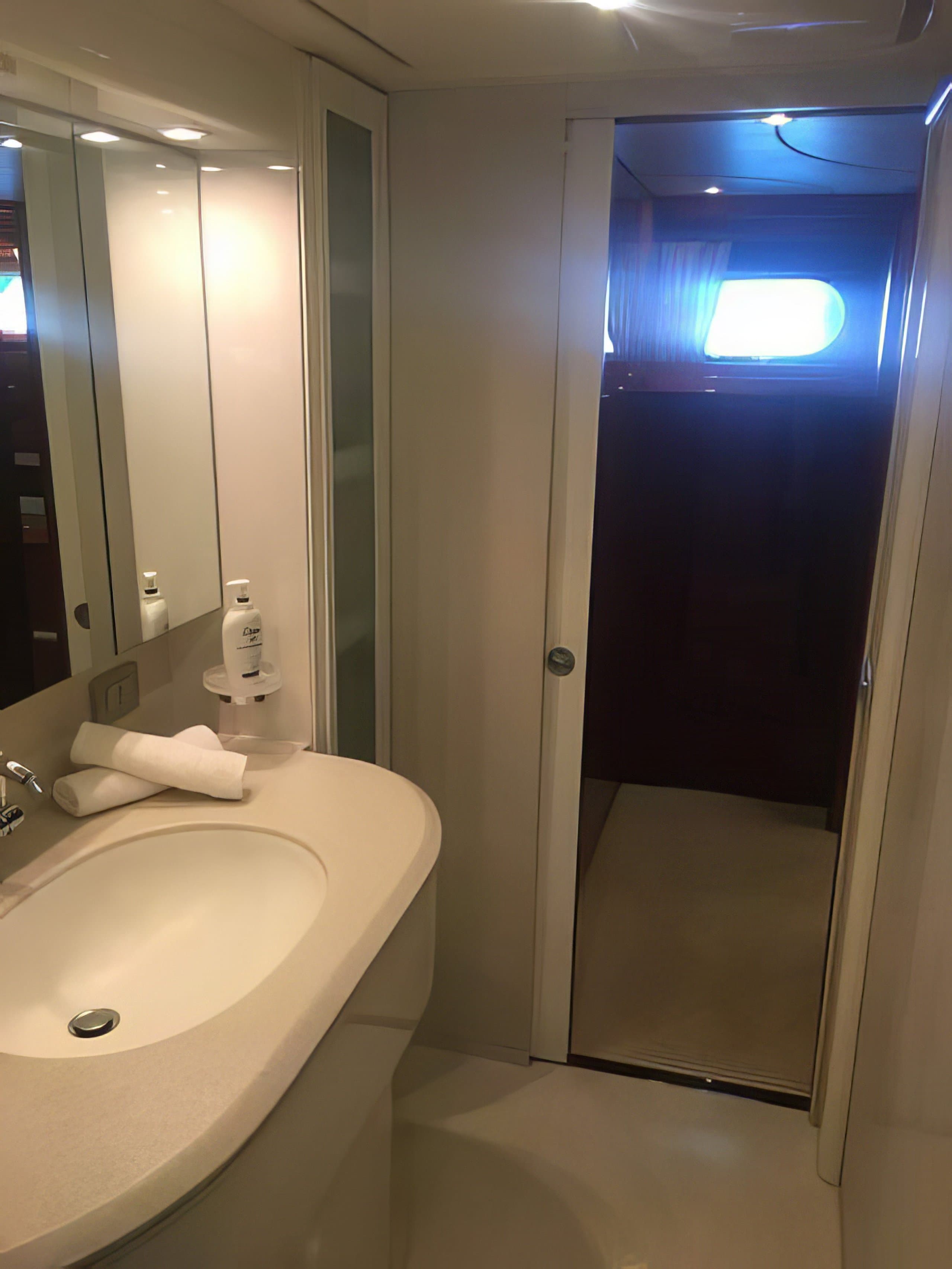 CAELUM | Drivas Yachts