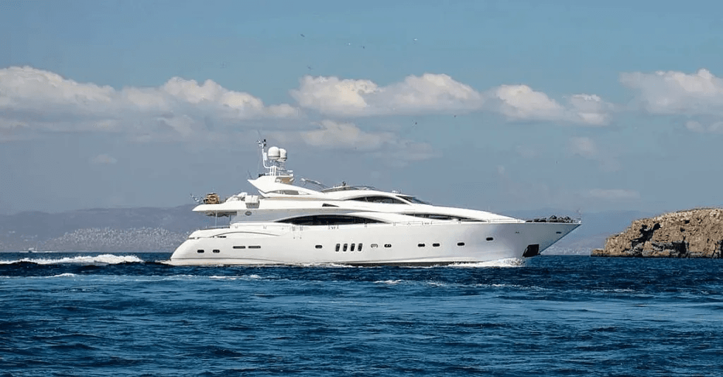 Motor yacht MI ALMA 31m by Sunseeker — photo 6