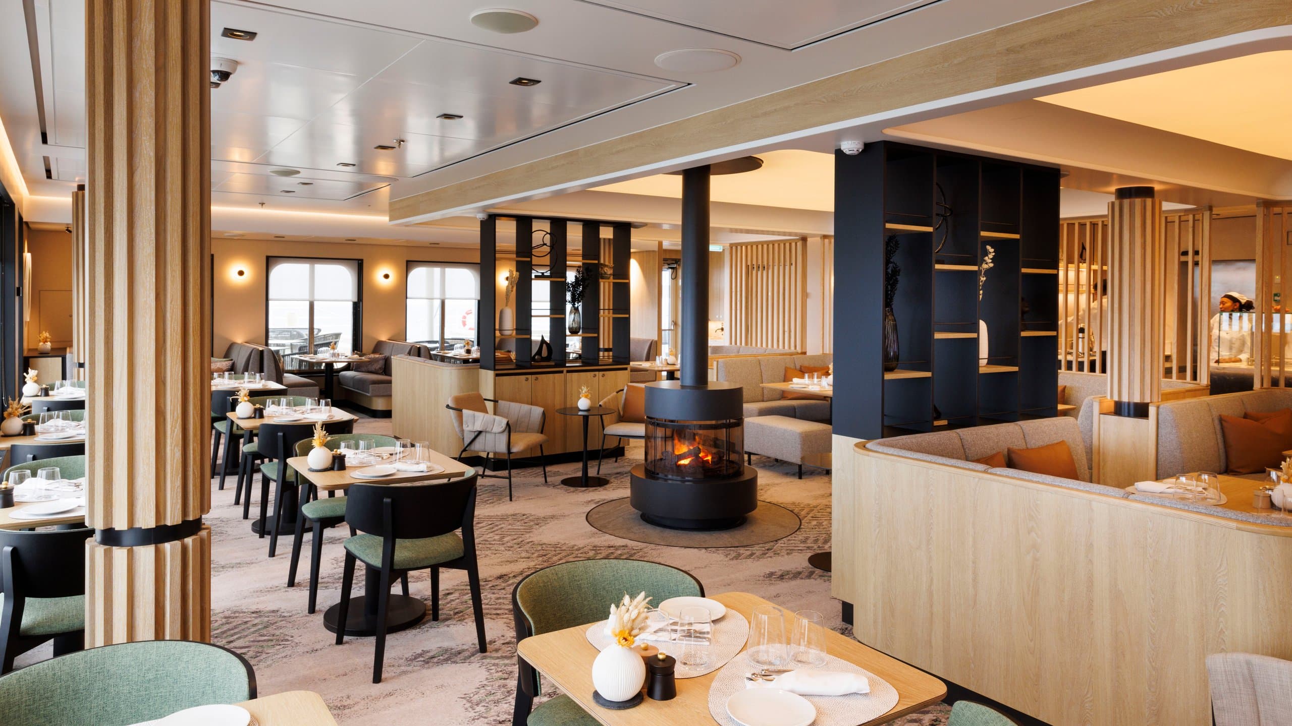SH MINERVA | Drivas Yachts