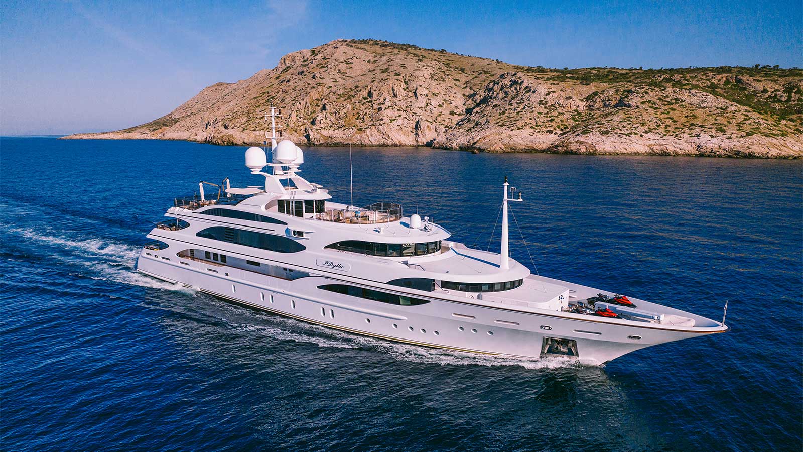 DILARA - ext running | Drivas Yachts