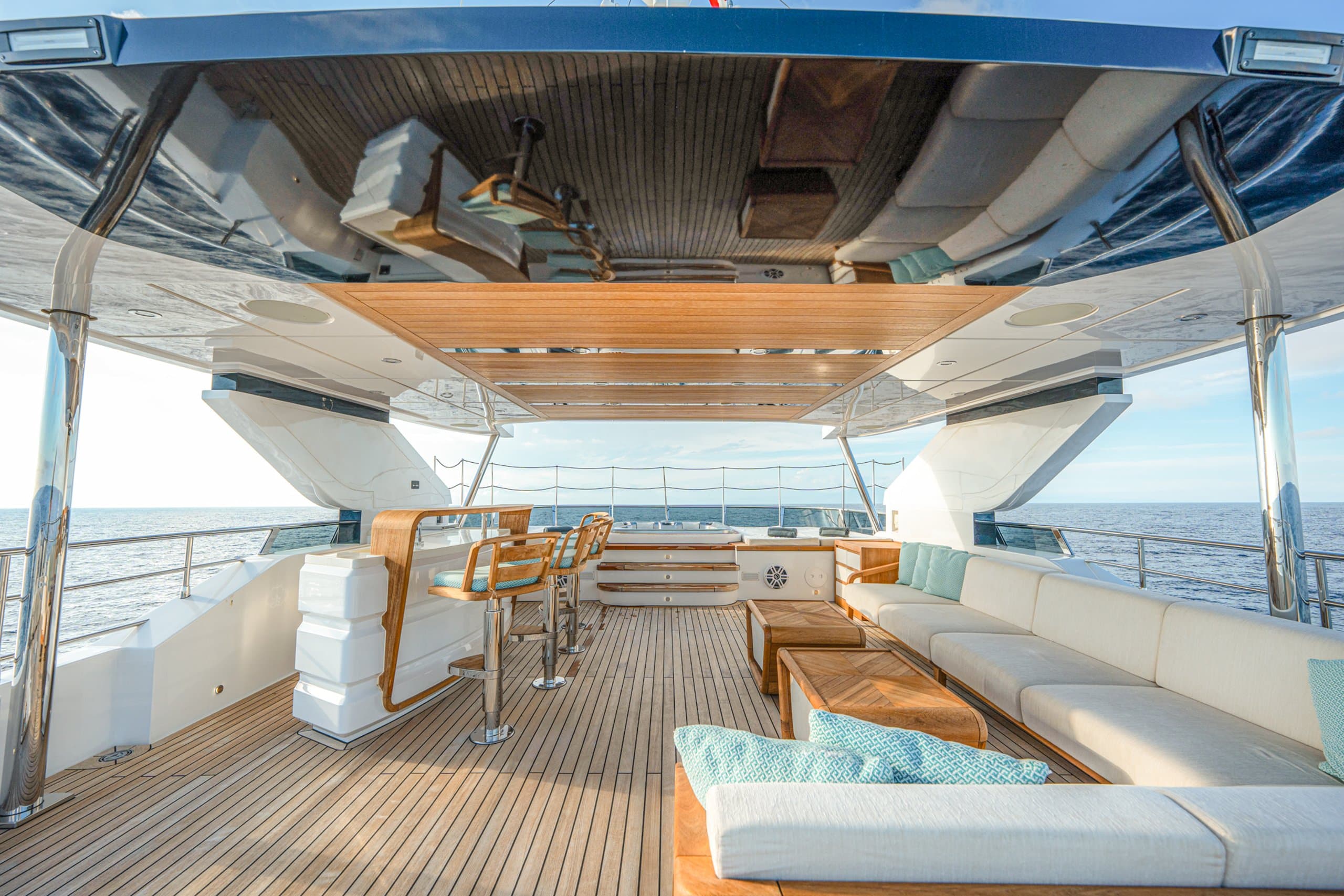ROCKET ONE | Drivas Yachts