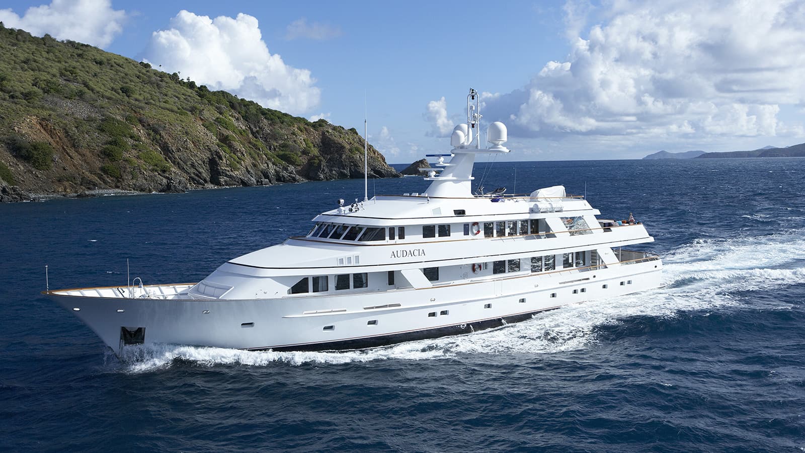 Motor yacht GENESIA 48.5m by Feadship — photo 2