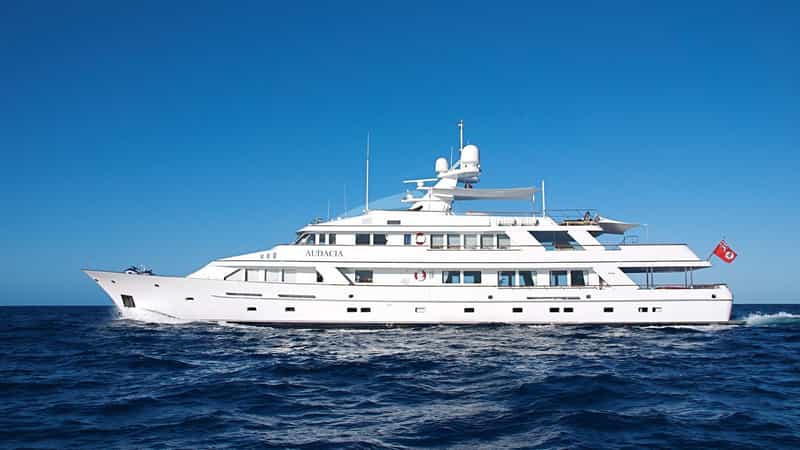 Motor yacht GENESIA 48.5m by Feadship — photo 8