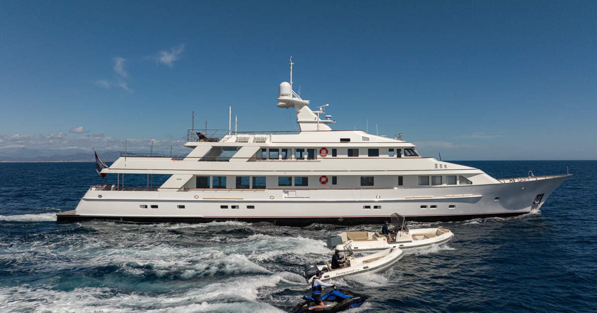 GENESIA - ext stbd | Drivas Yachts