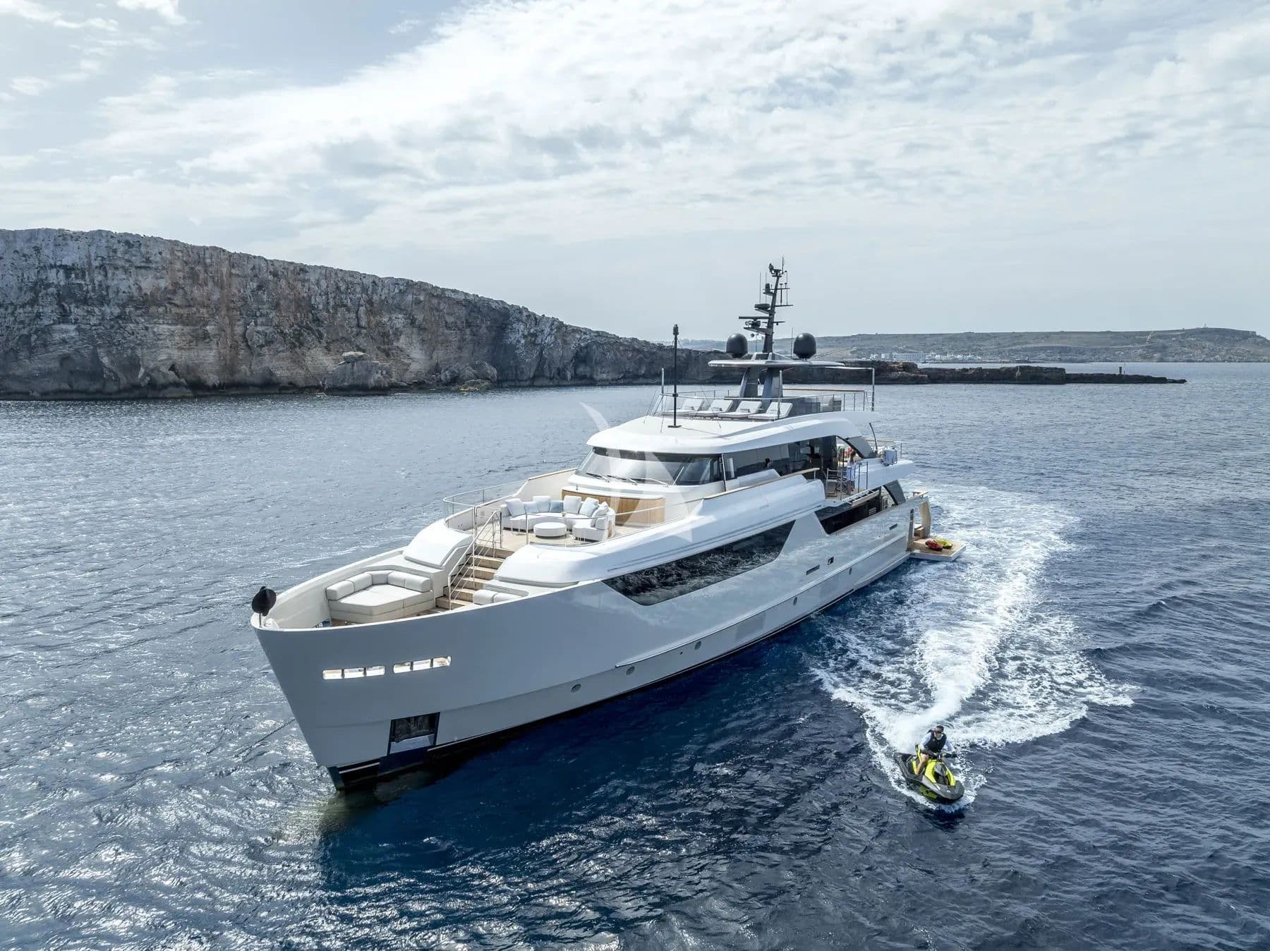 UNIQUE S - ext stbd | Drivas Yachts