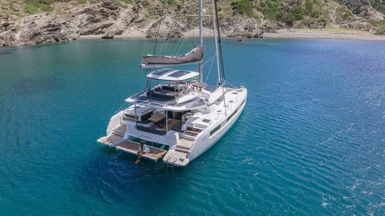 EFKRATI - aerial | Drivas Yachts