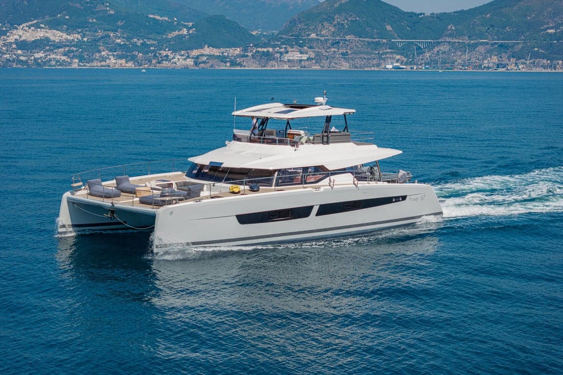 Motor yacht CORE 20.04m by Fountaine Pajot