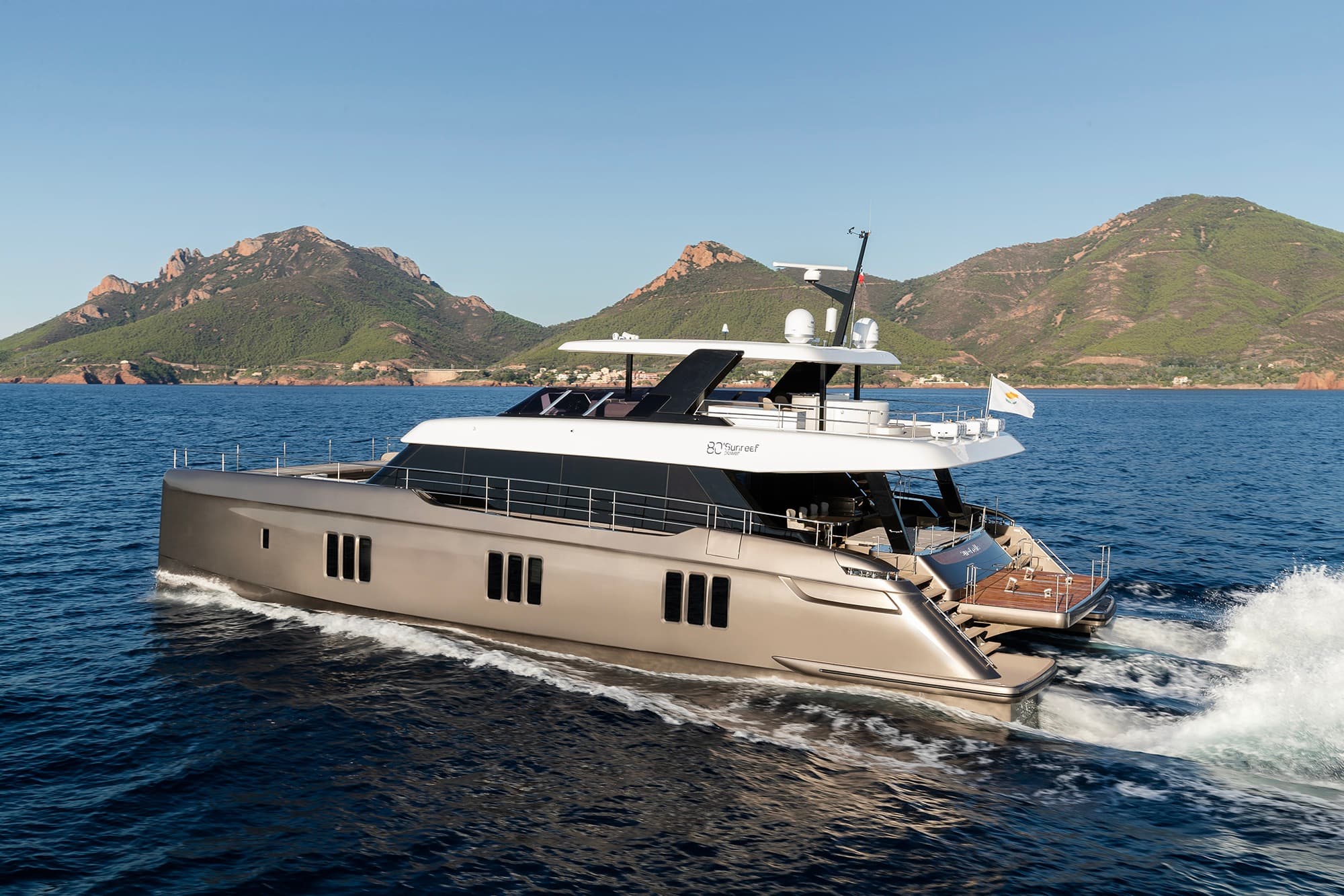 MANTA - ext | Drivas Yachts