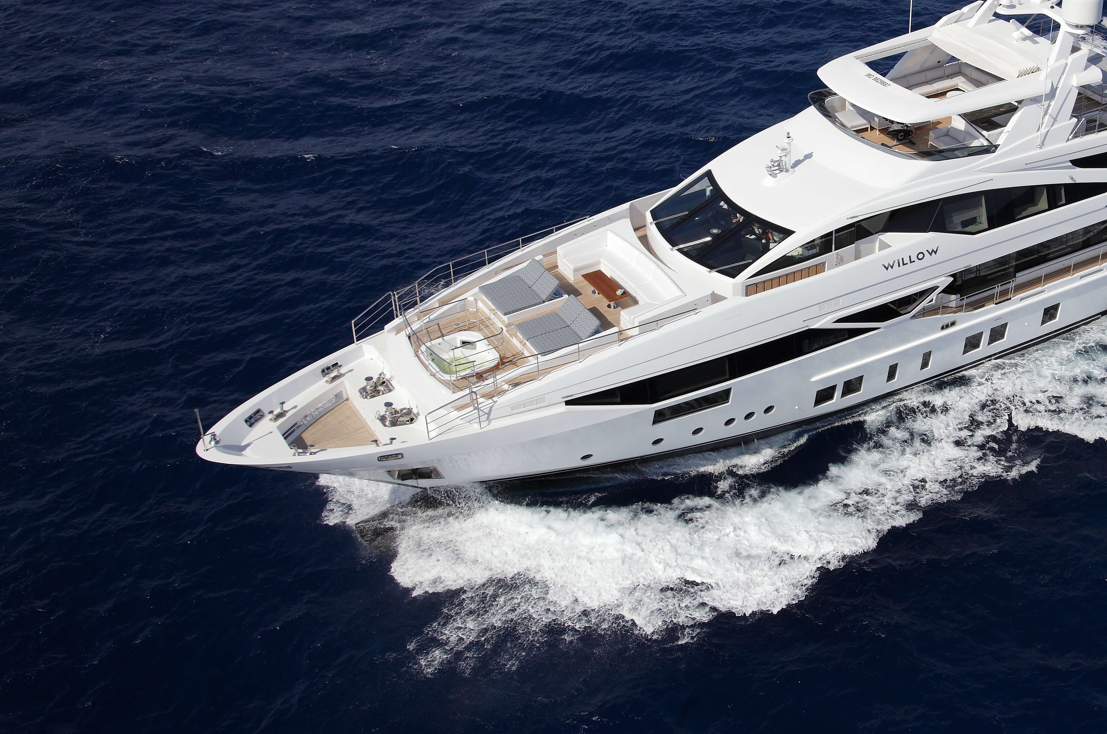 WILLOW - aerial | Drivas Yachts