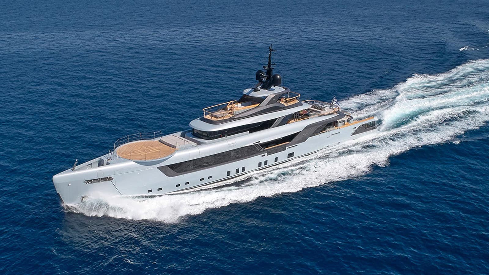 GECO - ext running | Drivas Yachts
