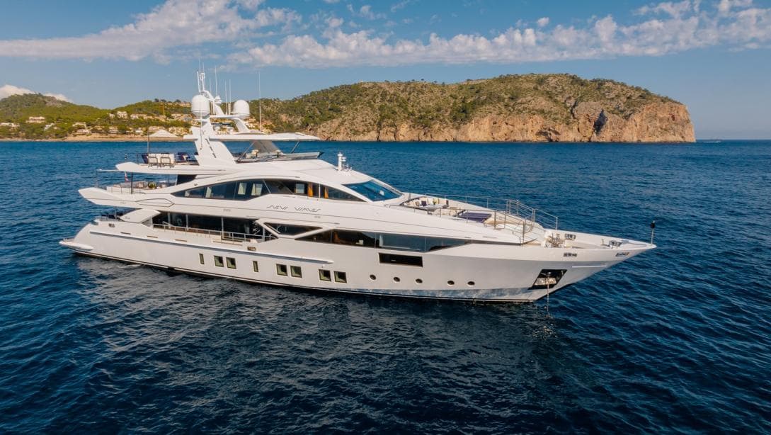 New Waves - ext | Drivas Yachts