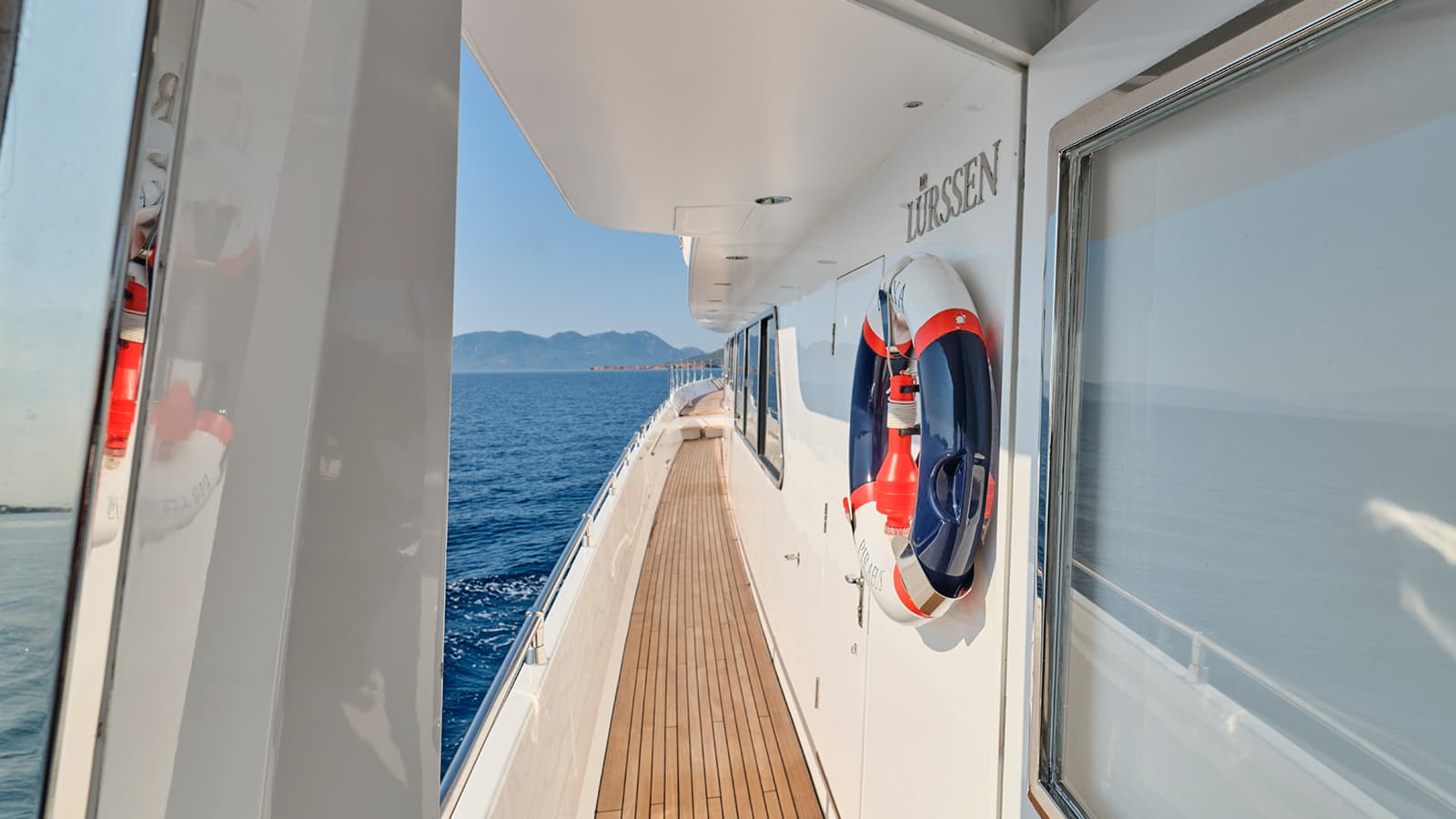 ALAYA - ext port | Drivas Yachts