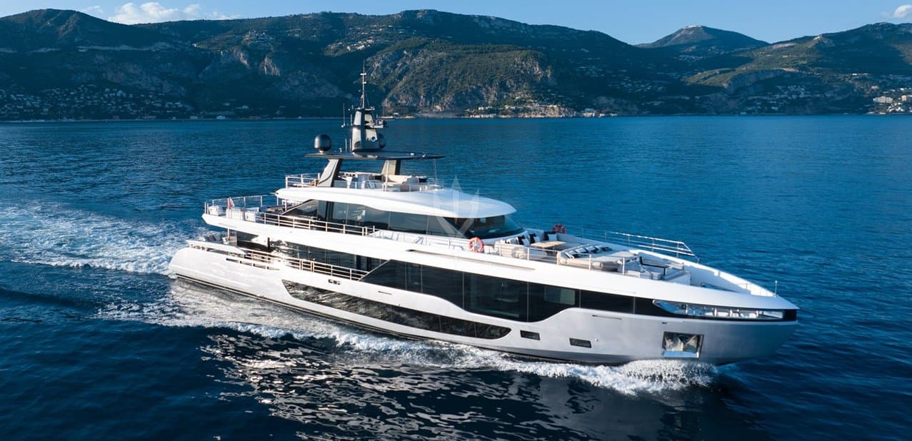 OCEAN ONE - ext running | Drivas Yachts