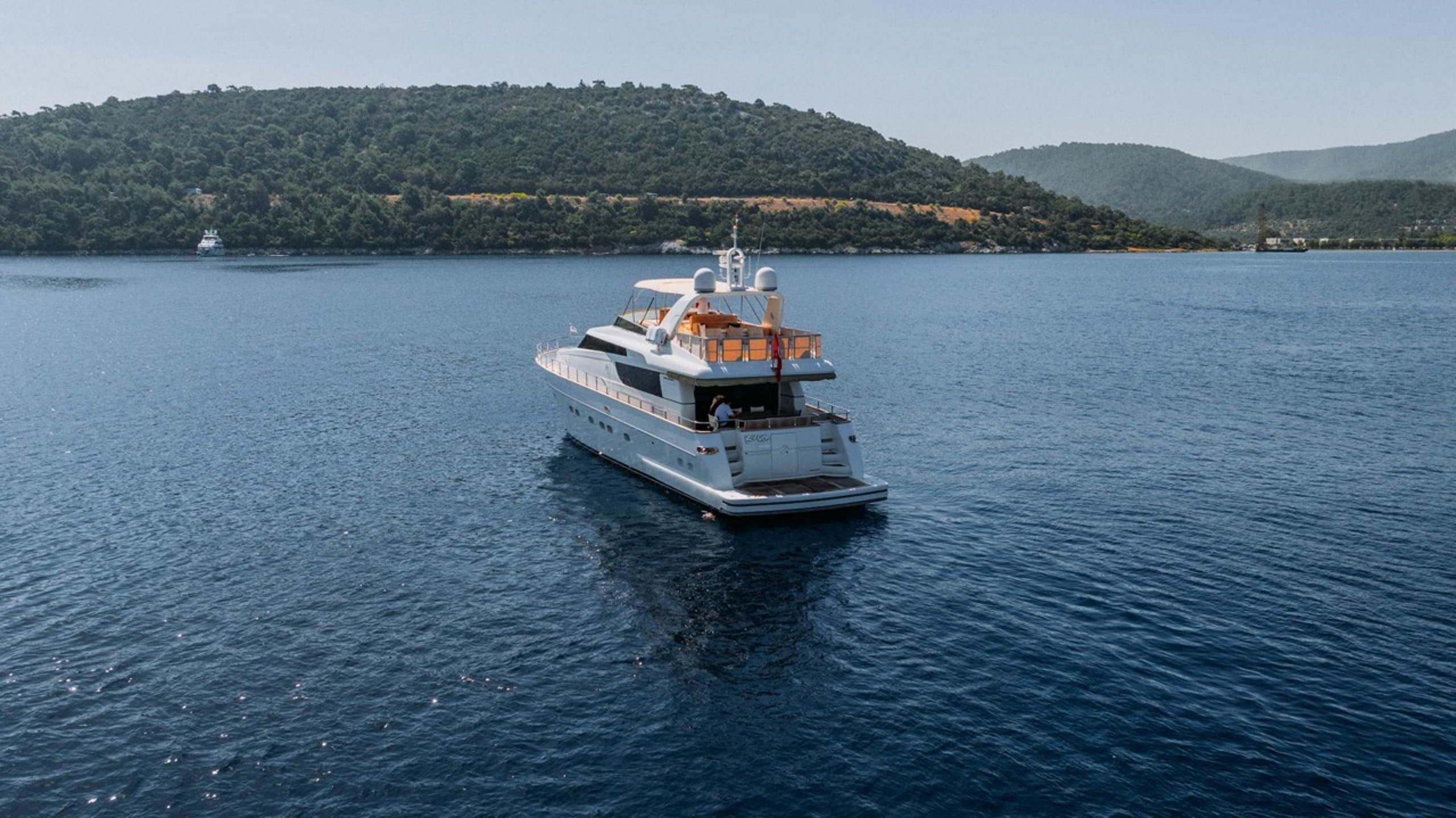 KUUM | Drivas Yachts
