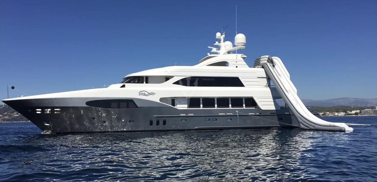 I SEA - ext port | Drivas Yachts