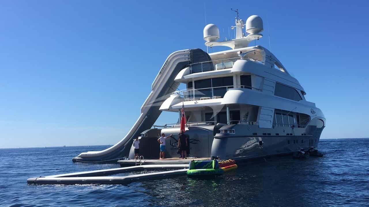 I SEA - ext stern | Drivas Yachts
