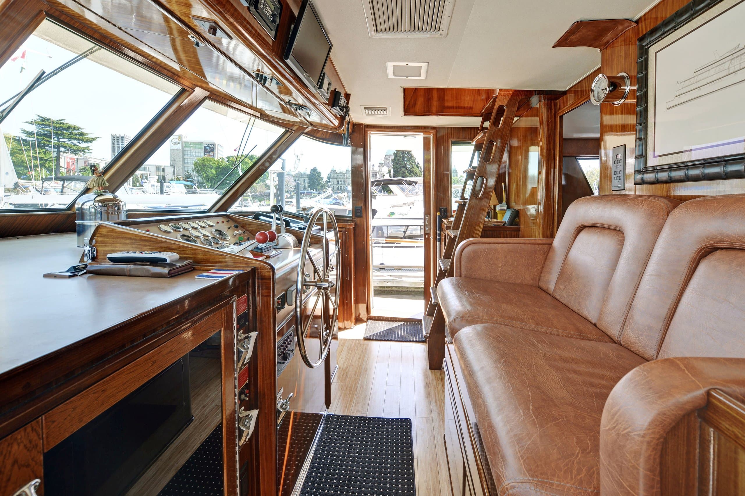 NORTHERN LIGHT | Drivas Yachts