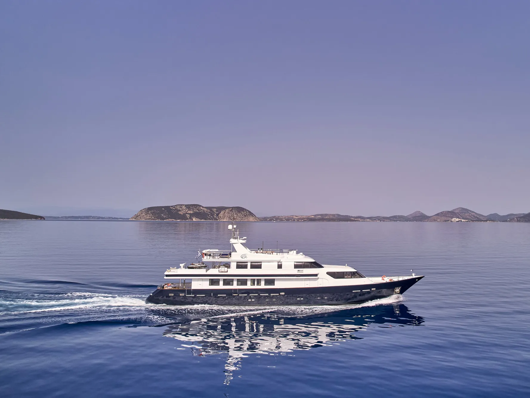 GELLY - ext running | Drivas Yachts
