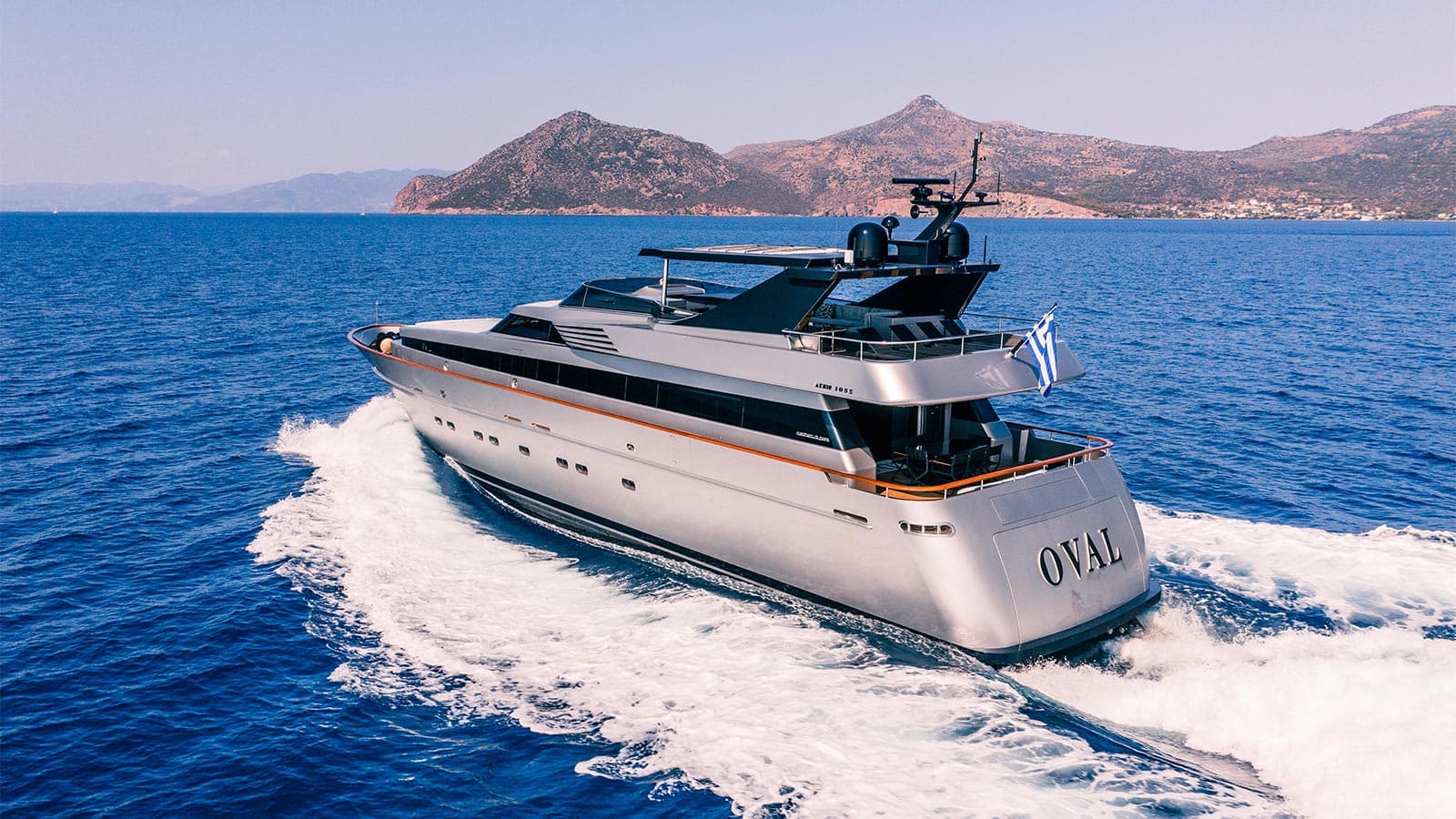 OVAL - ext stern | Drivas Yachts