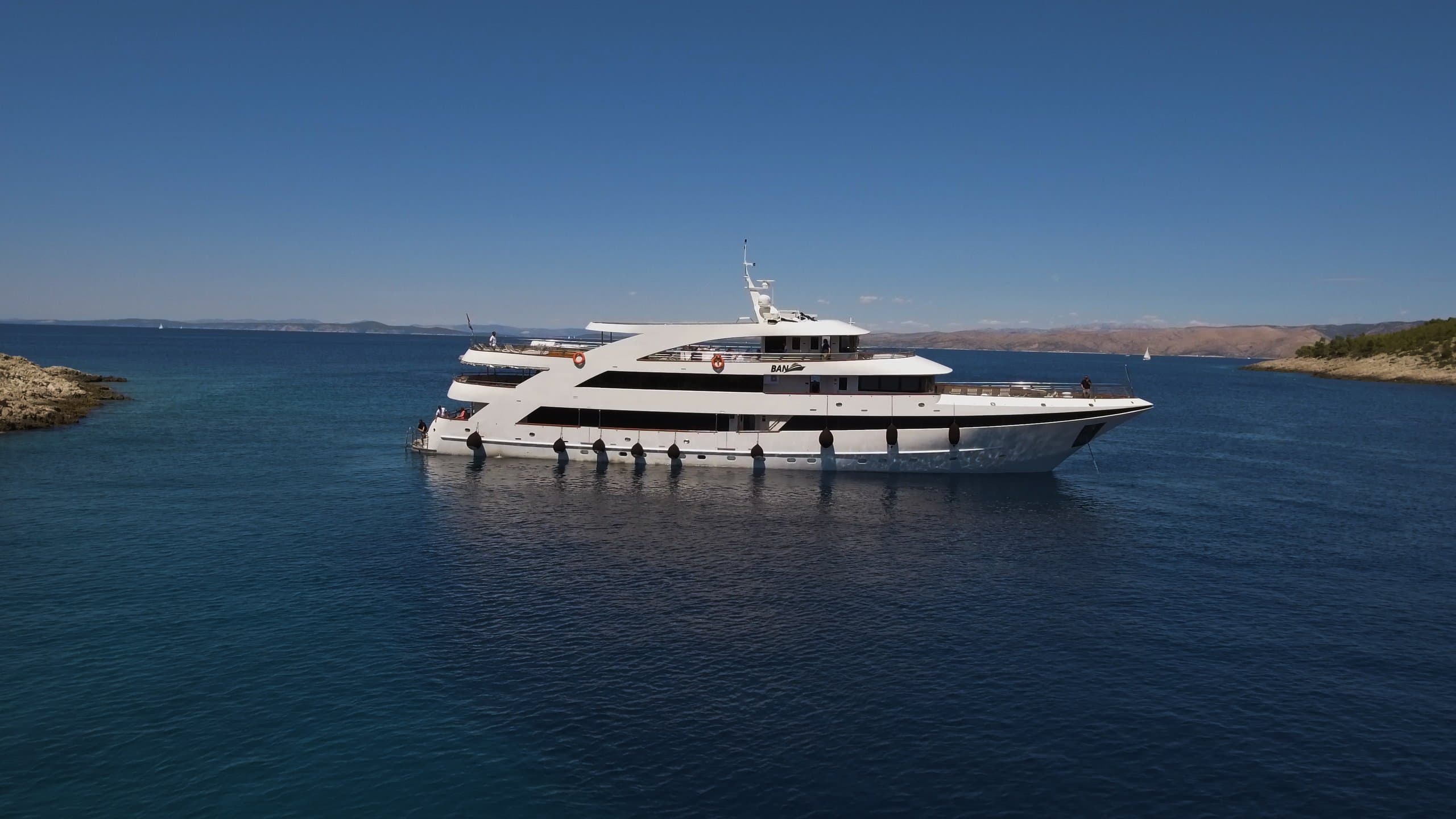 BAN | Drivas Yachts