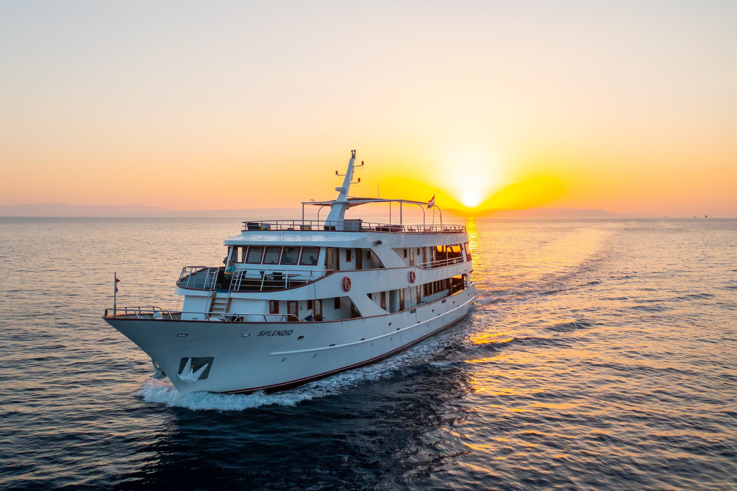 SPLENDID | Drivas Yachts